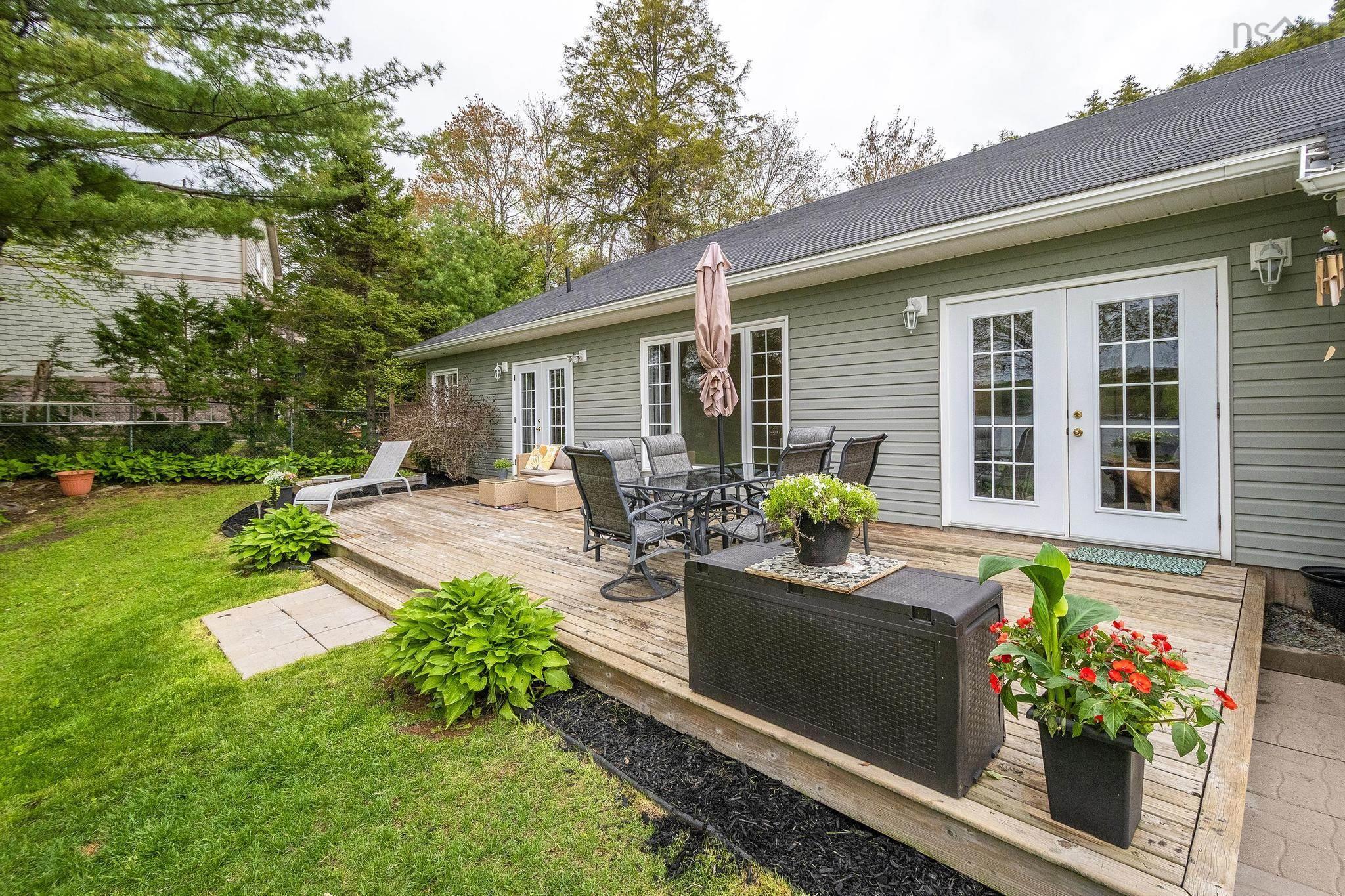 $789,900.00: 111 River Drive, Lake Echo