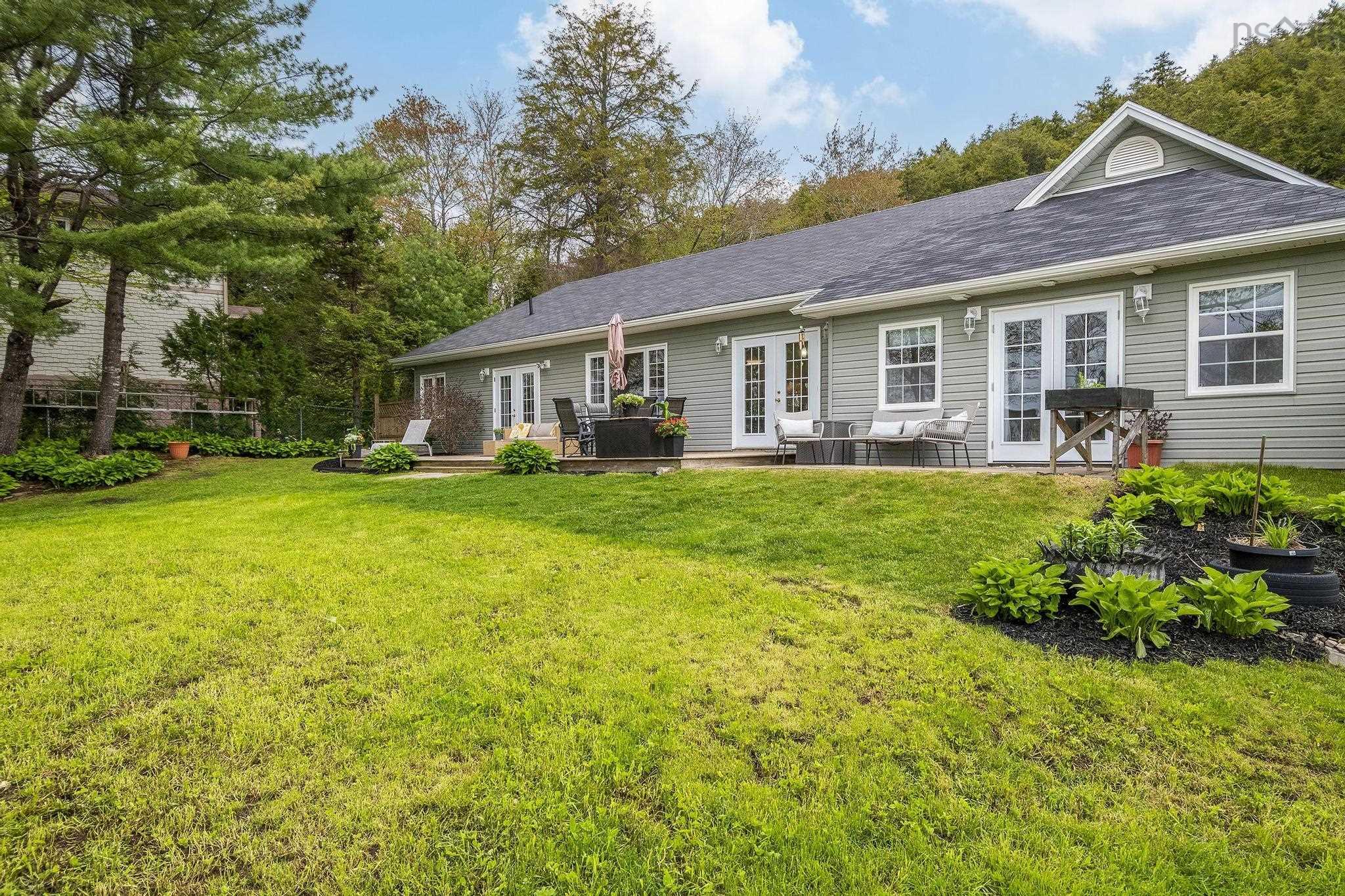 $789,900.00: 111 River Drive, Lake Echo
