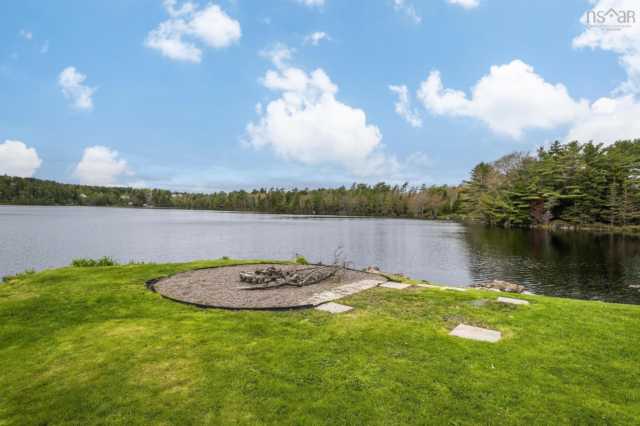 $789,900.00: 111 River Drive, Lake Echo