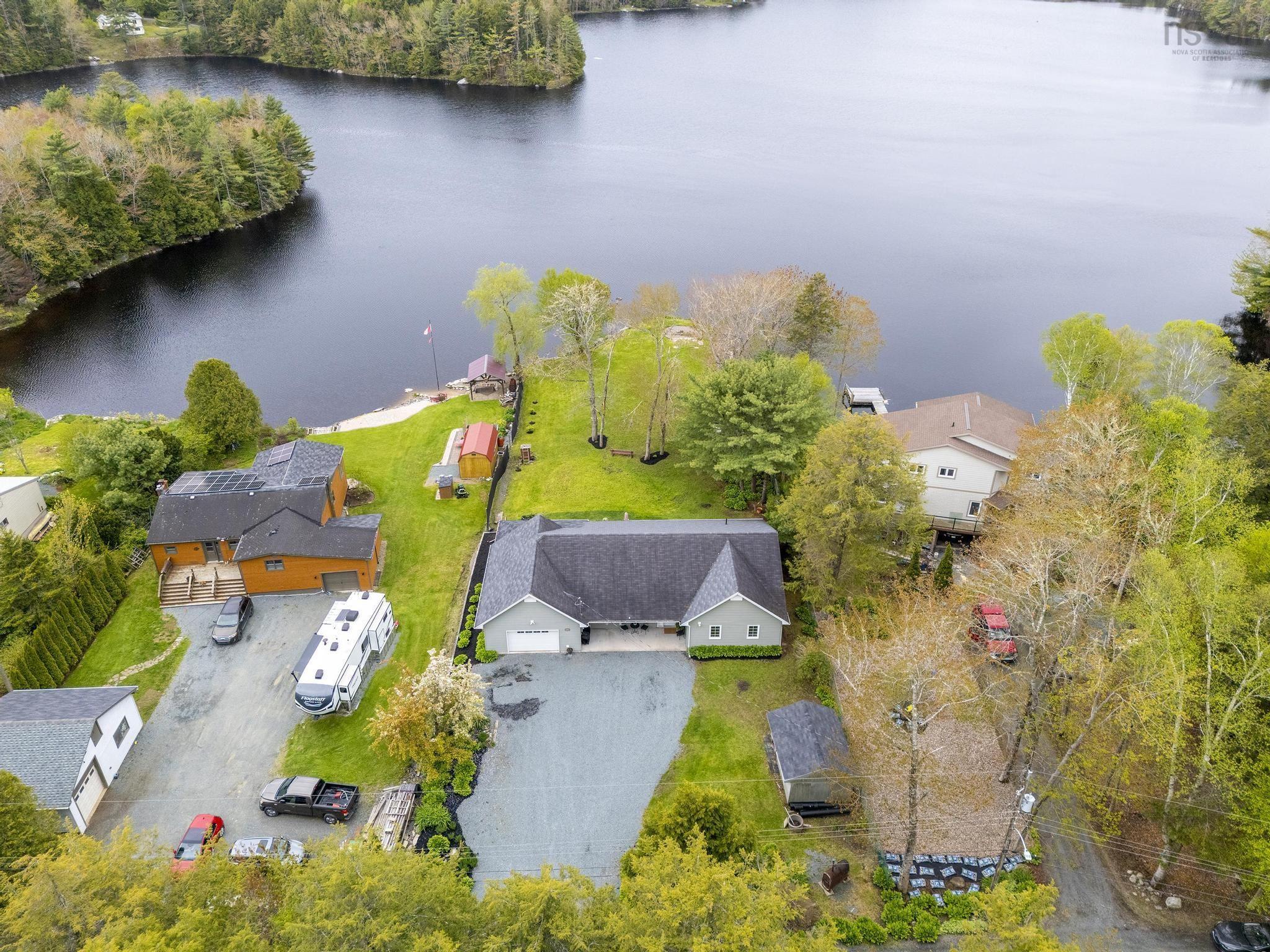 $789,900.00: 111 River Drive, Lake Echo