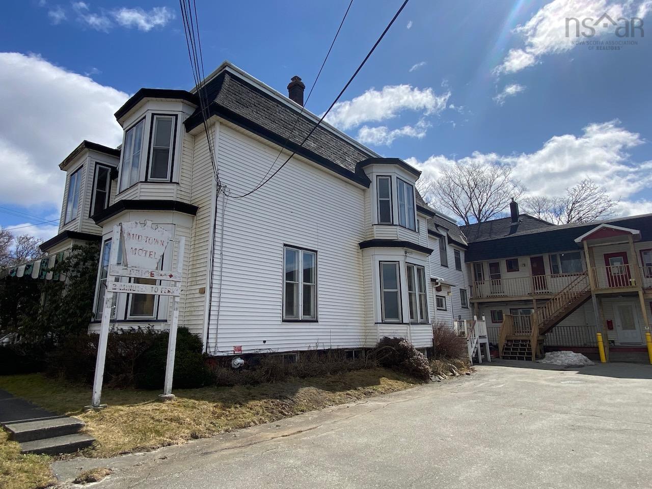 $775,000.00: 13 Parade Street, Yarmouth