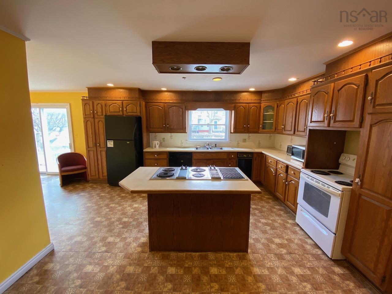$775,000.00: 13 Parade Street, Yarmouth