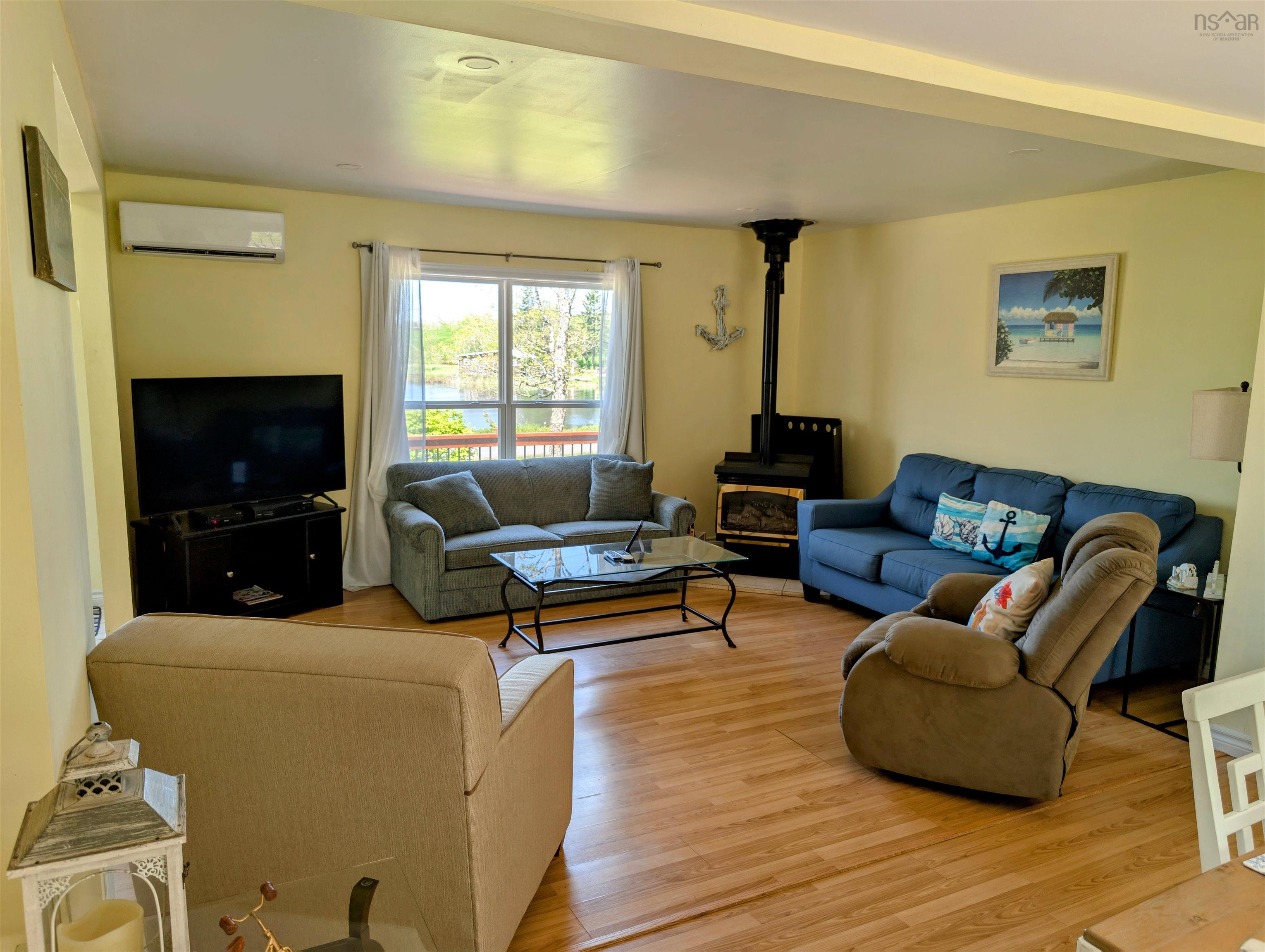 $575,000.00: 271 Shortts Lake Road, Shortts Lake