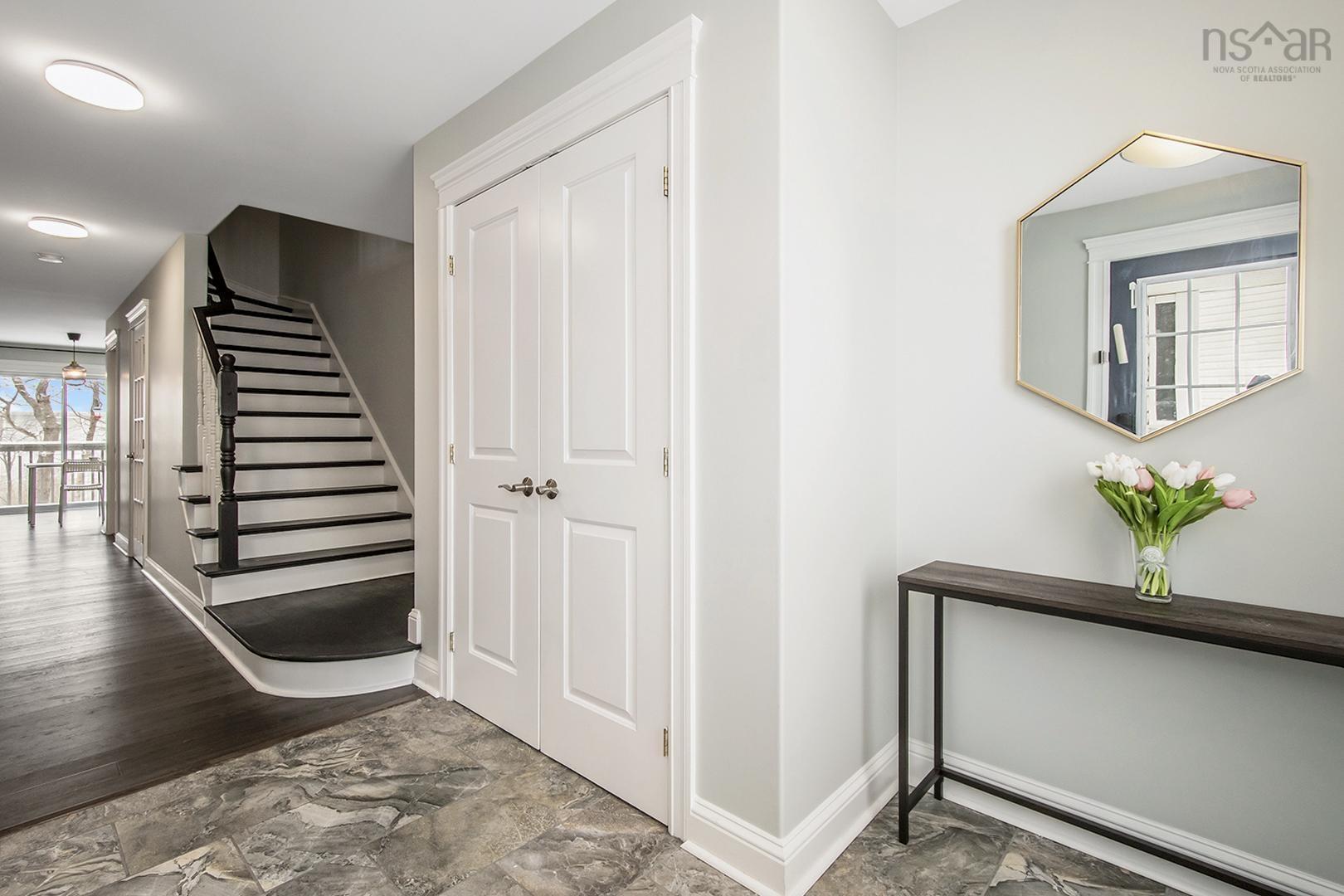$699,900.00: 33 Ridgestone Court, Halifax