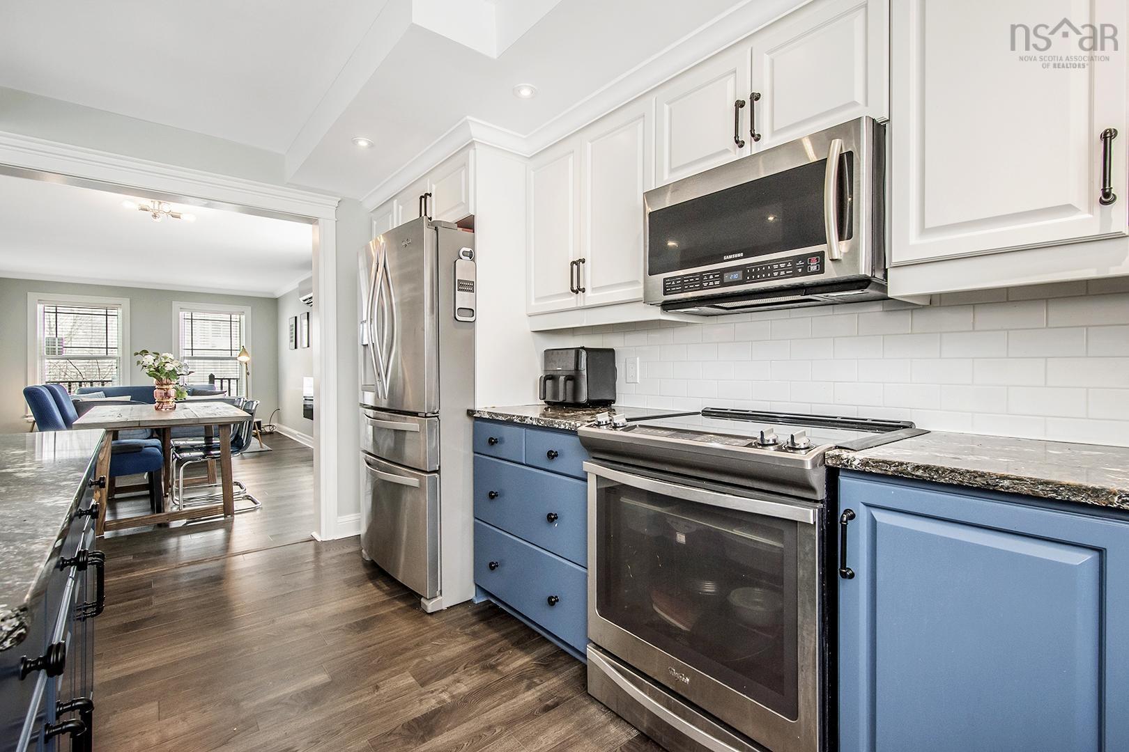 $699,900.00: 33 Ridgestone Court, Halifax