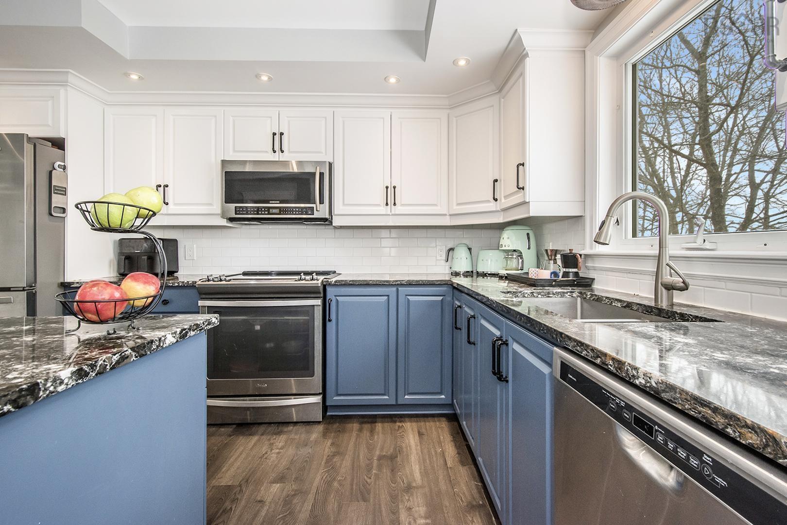$699,900.00: 33 Ridgestone Court, Halifax