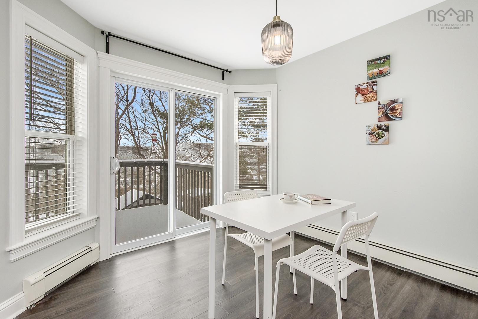 $699,900.00: 33 Ridgestone Court, Halifax
