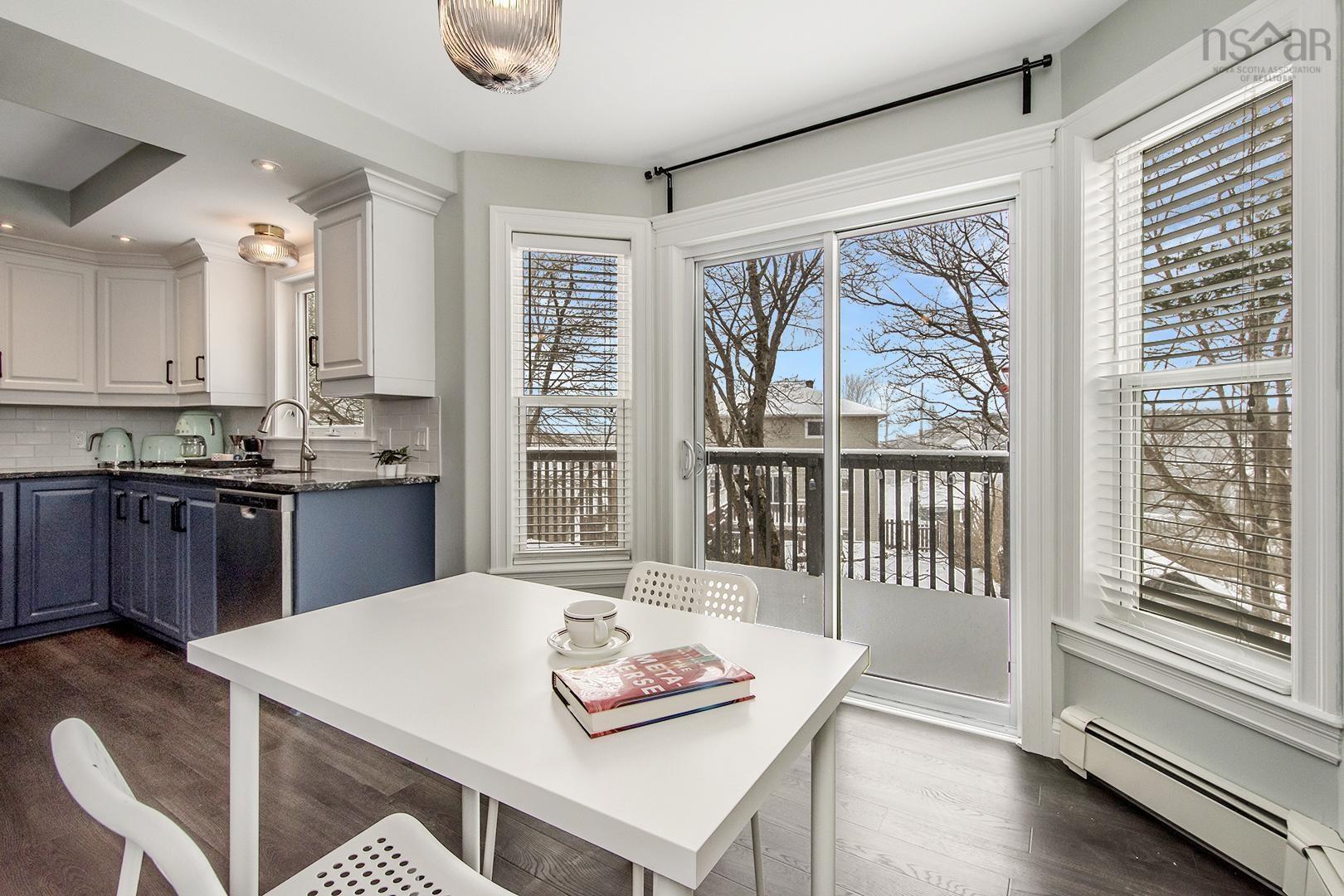 $699,900.00: 33 Ridgestone Court, Halifax