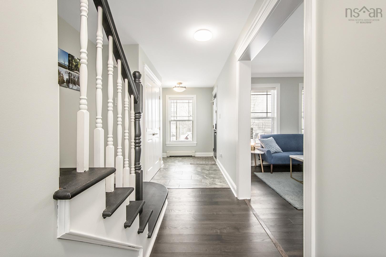 $699,900.00: 33 Ridgestone Court, Halifax