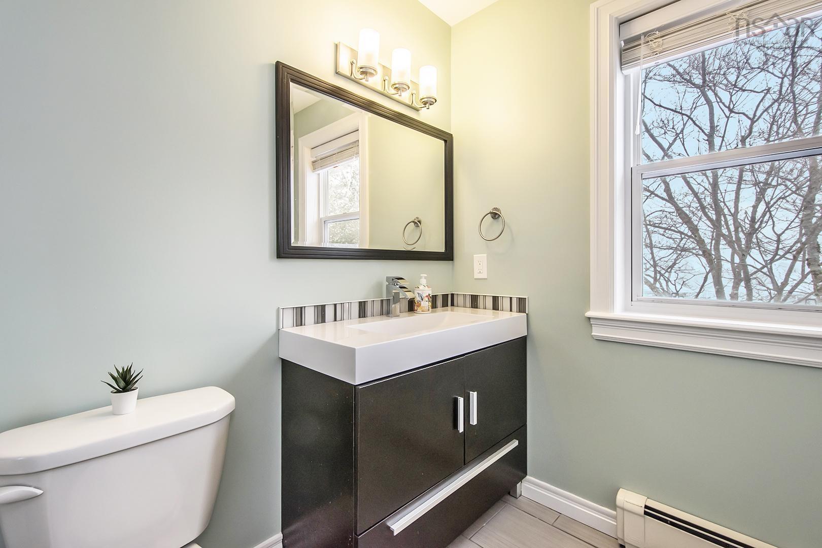 $699,900.00: 33 Ridgestone Court, Halifax