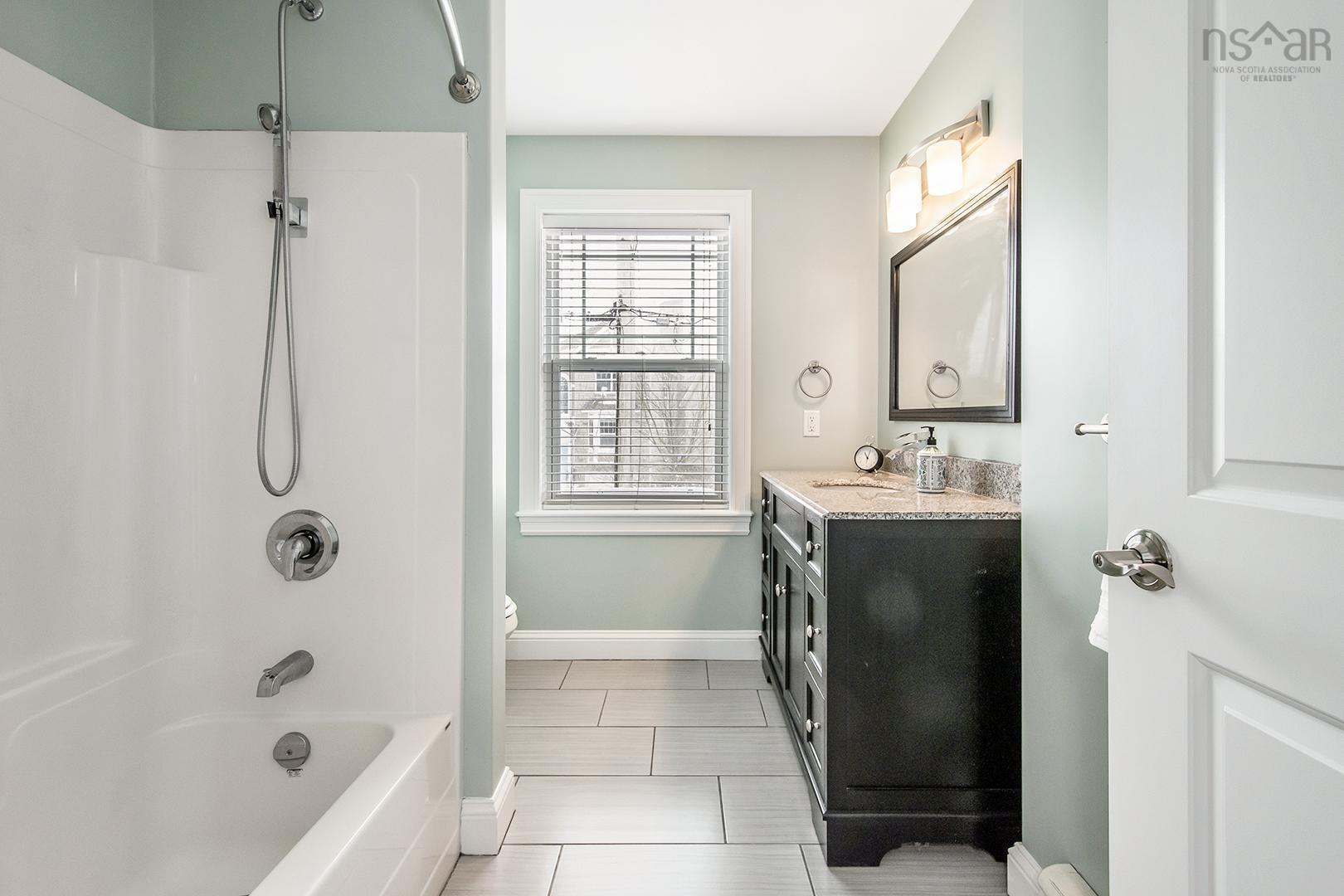 $699,900.00: 33 Ridgestone Court, Halifax
