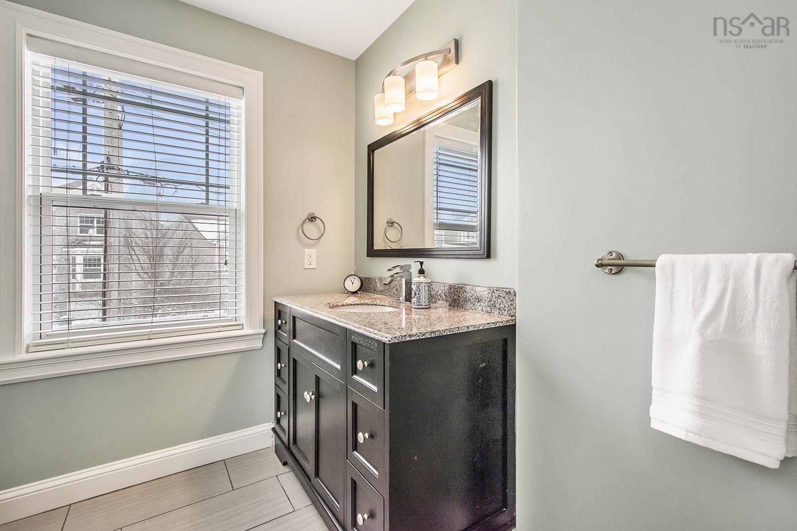 $699,900.00: 33 Ridgestone Court, Halifax