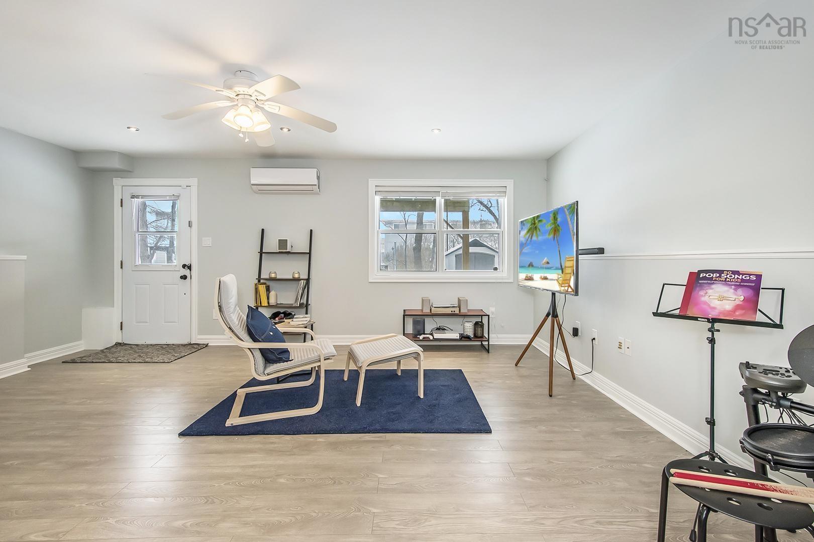 $699,900.00: 33 Ridgestone Court, Halifax