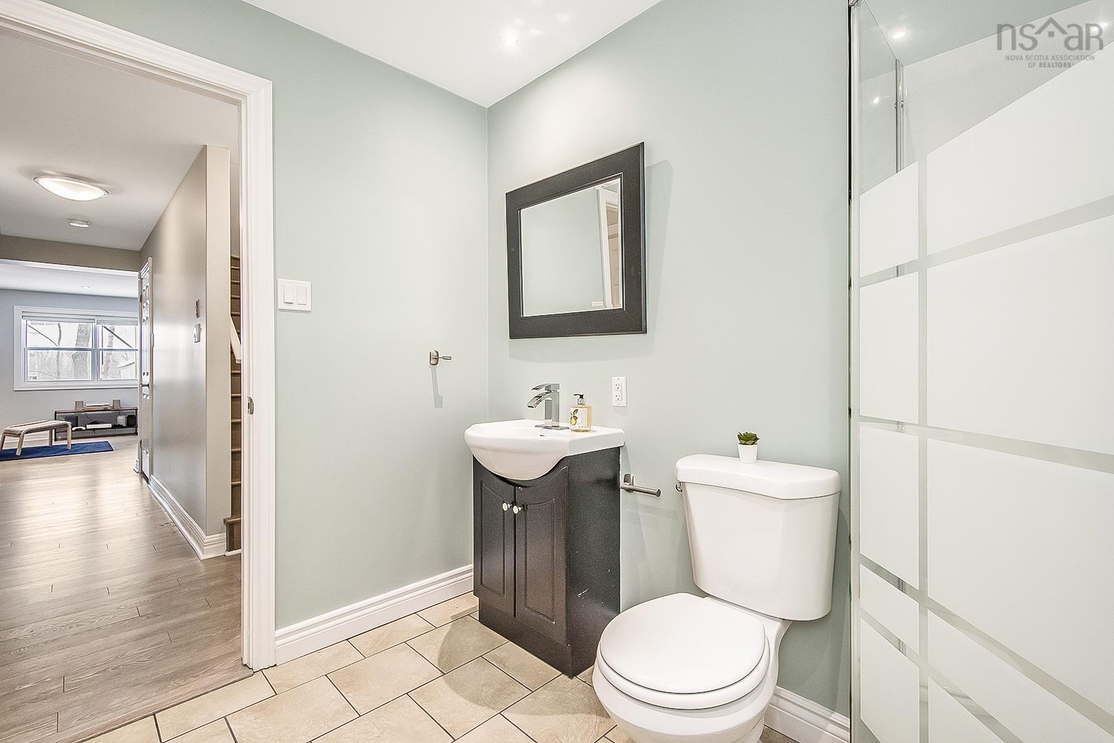 $699,900.00: 33 Ridgestone Court, Halifax