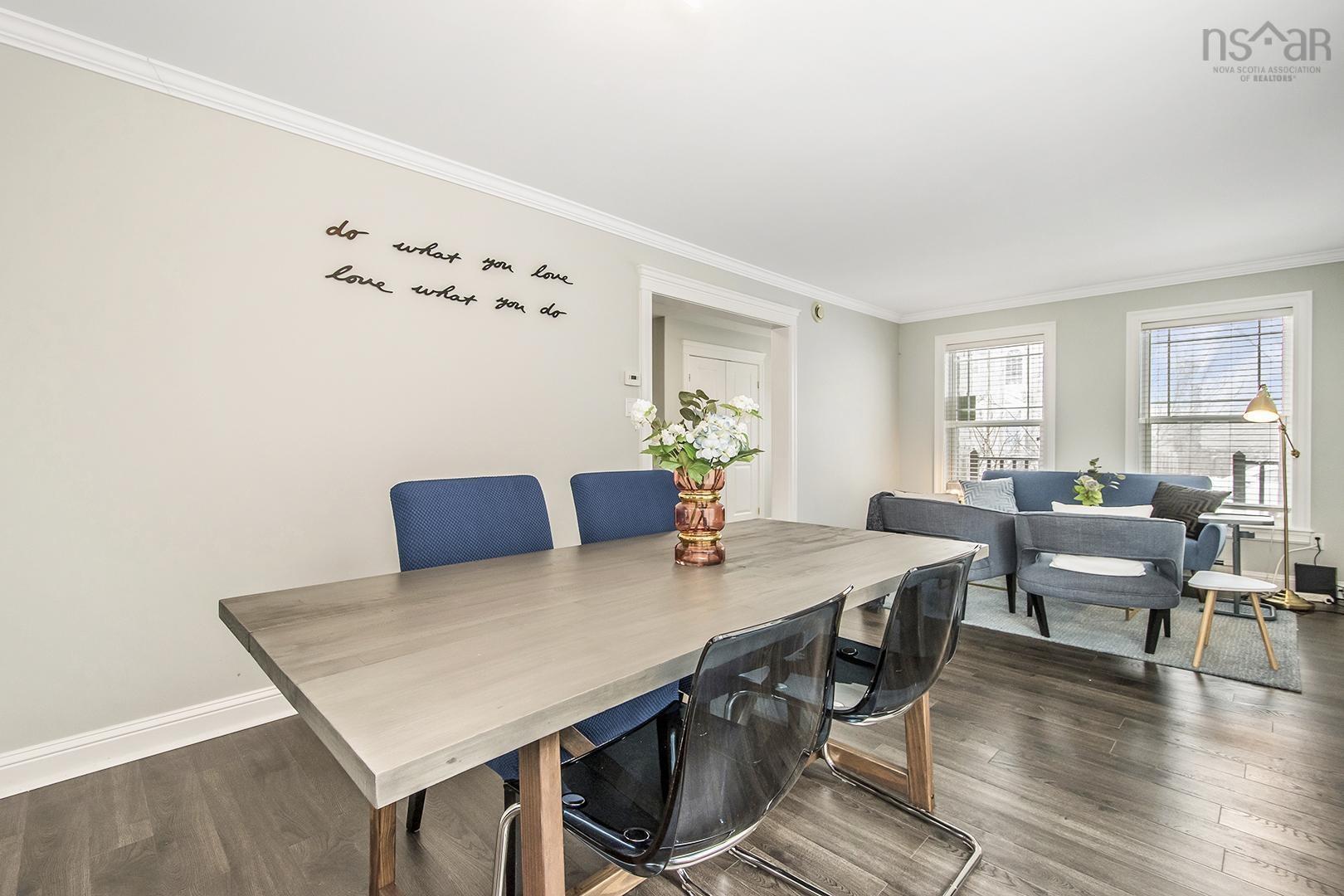 $699,900.00: 33 Ridgestone Court, Halifax