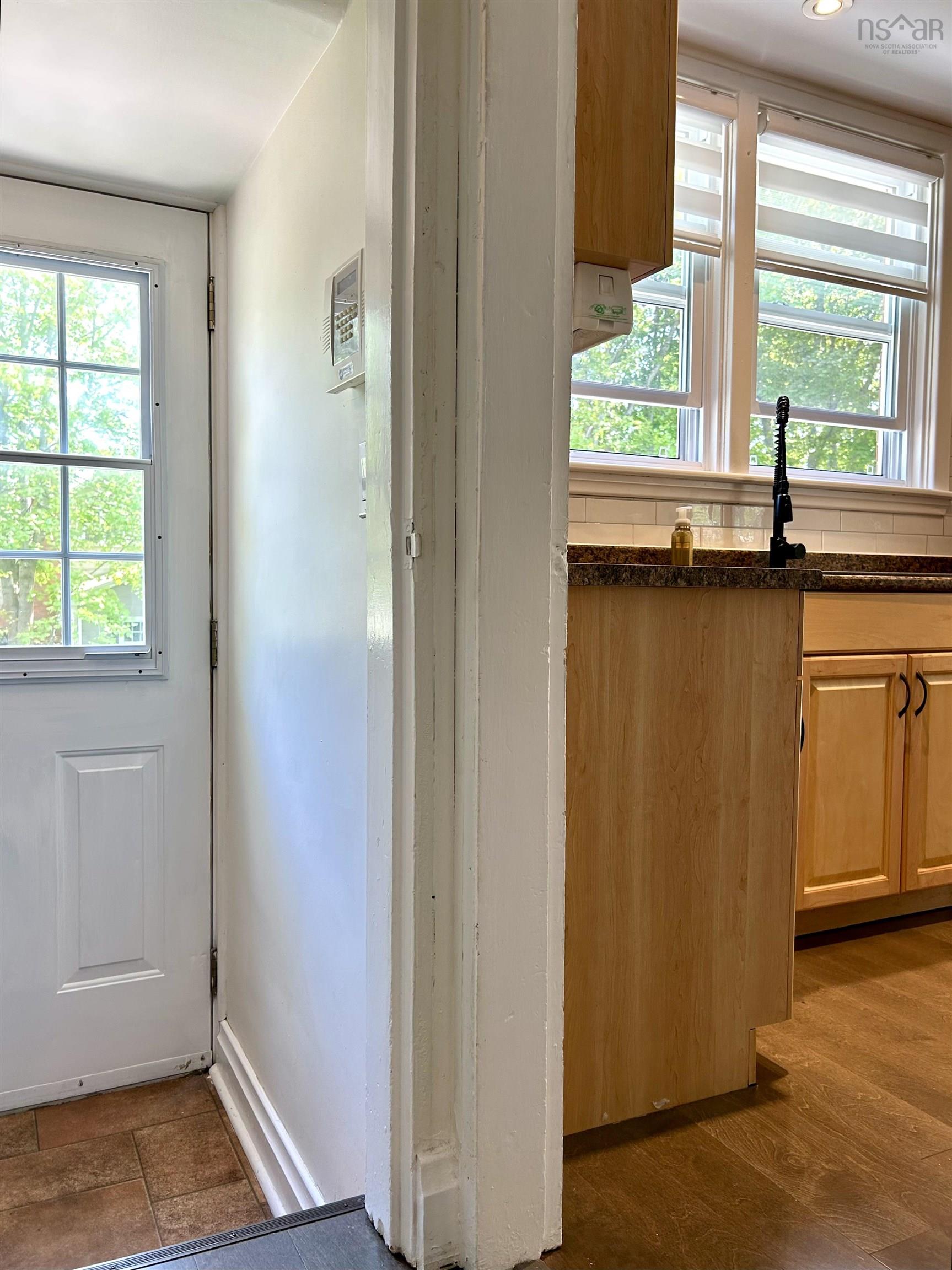 $289,900.00: 37 Regent Street, Amherst