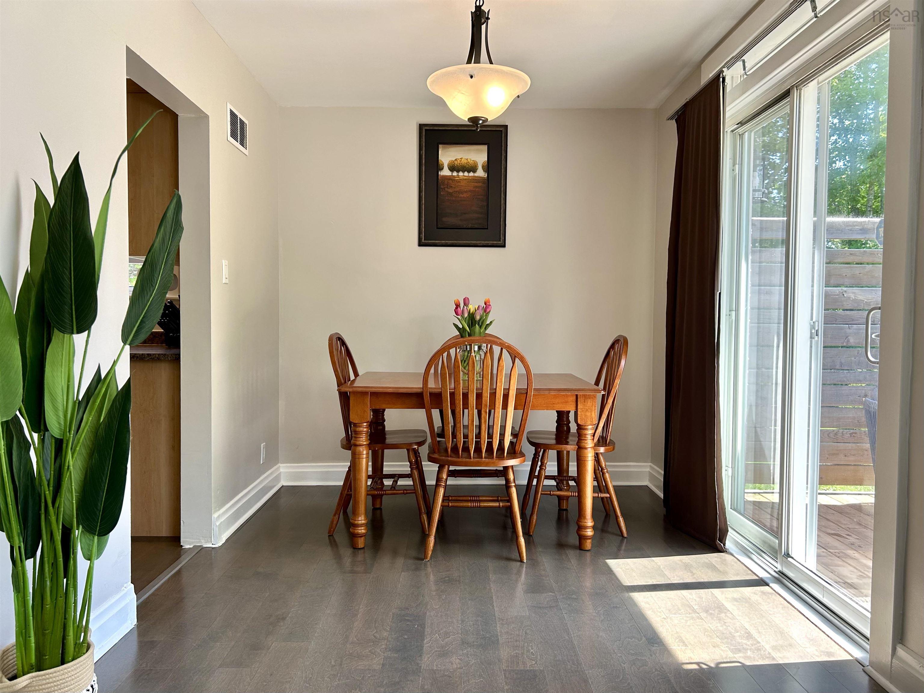 $289,900.00: 37 Regent Street, Amherst