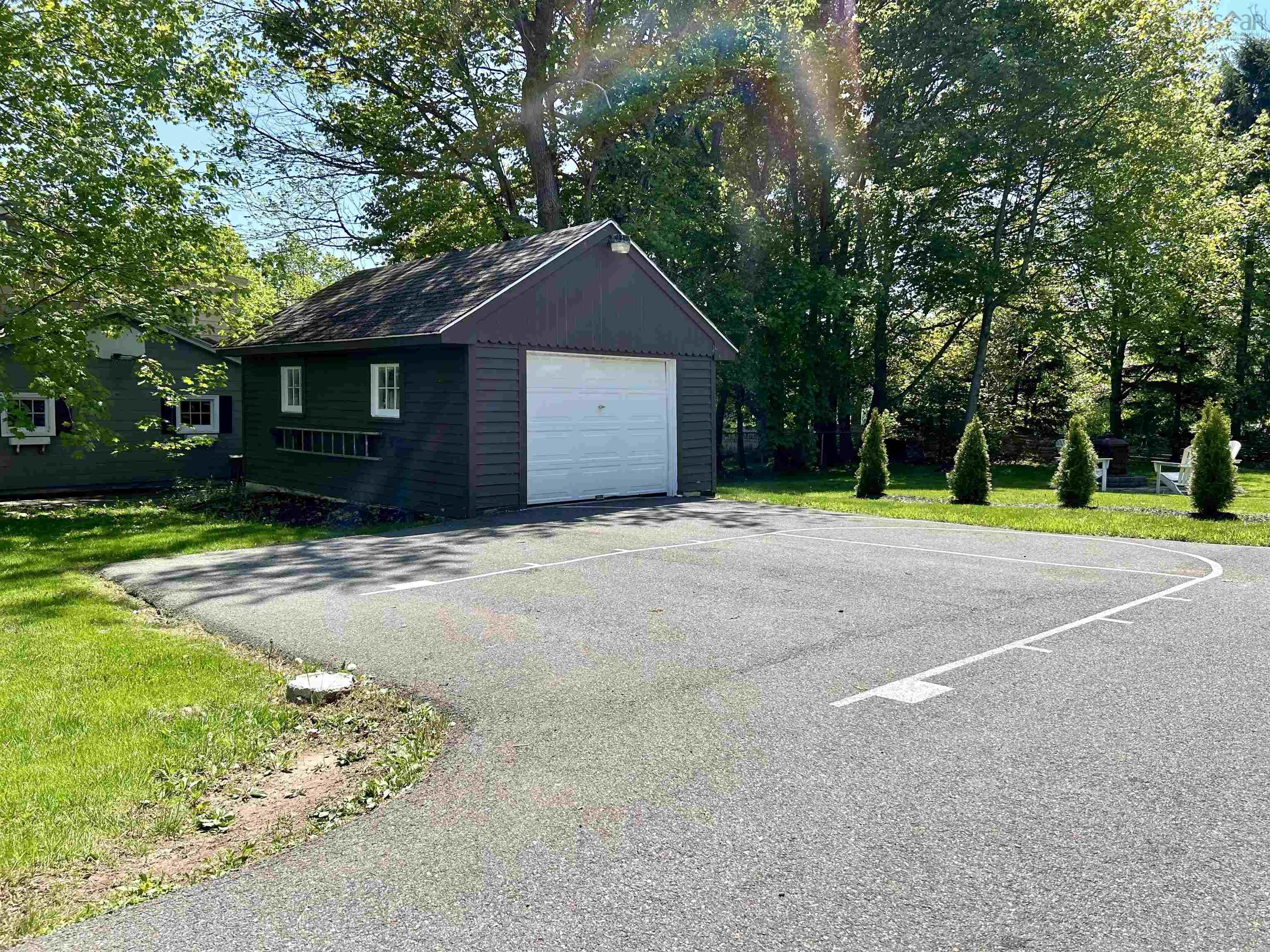 $289,900.00: 37 Regent Street, Amherst