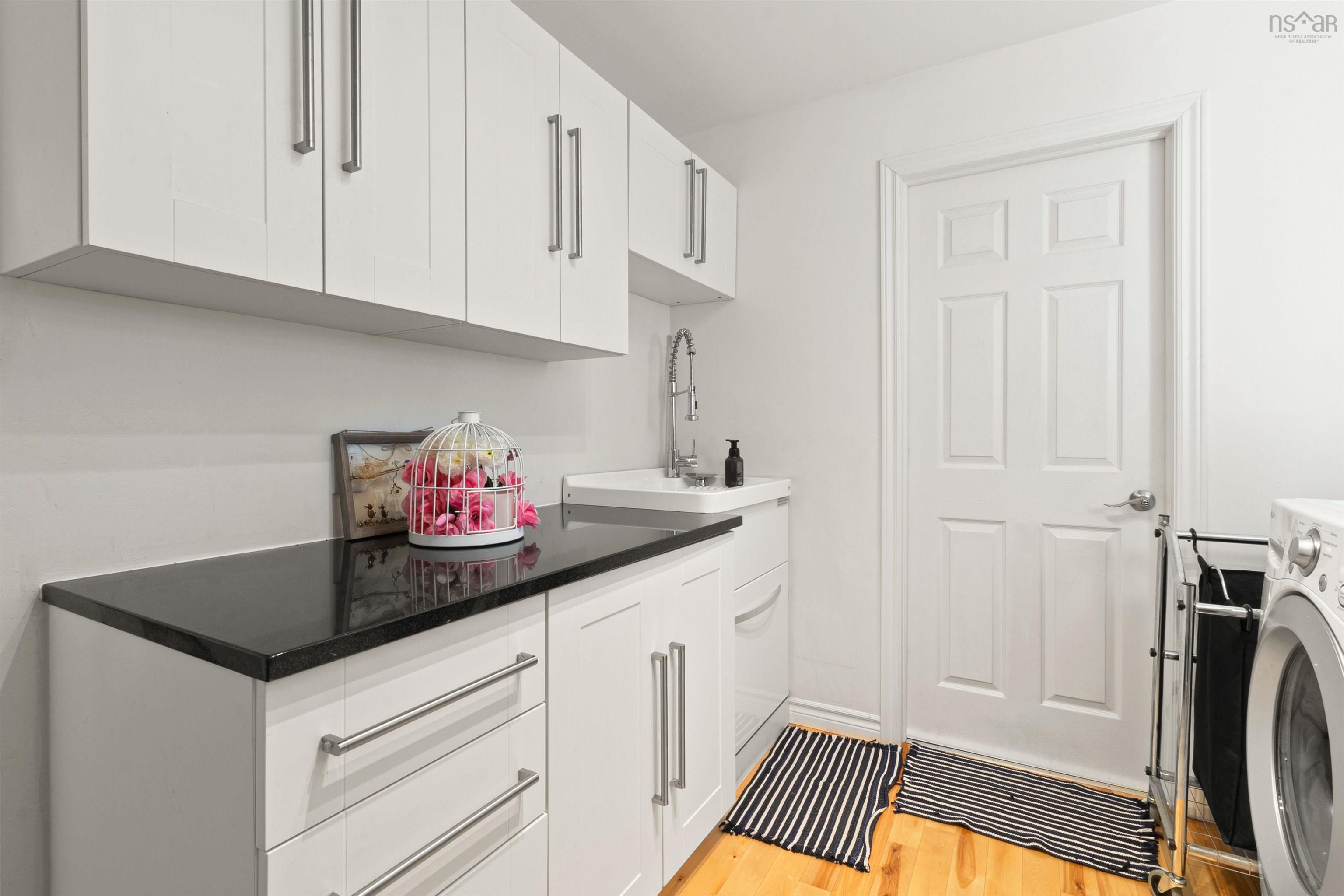 $1,249,900.00: 122 Peregrine Crescent, Bedford