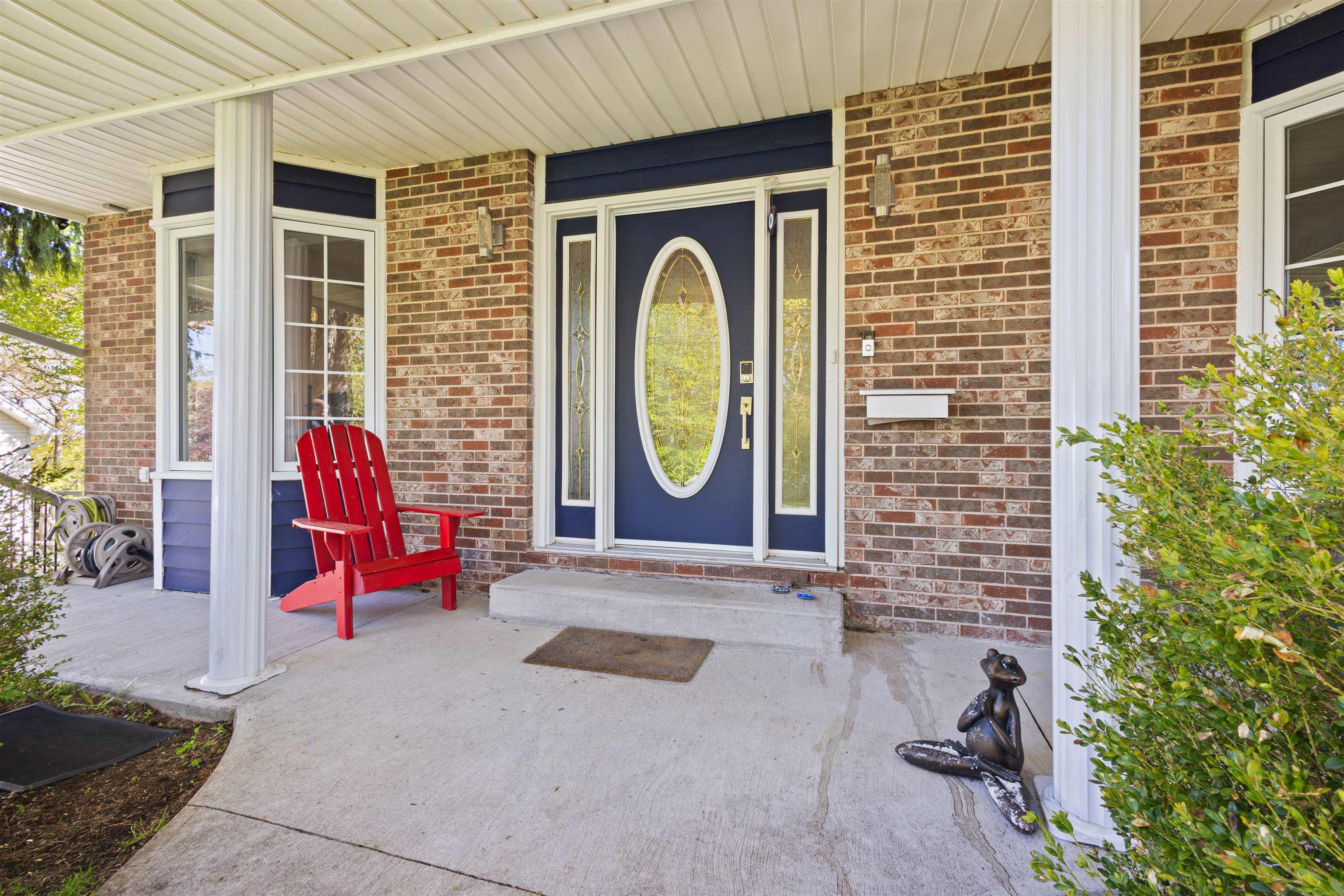 $1,249,900.00: 122 Peregrine Crescent, Bedford