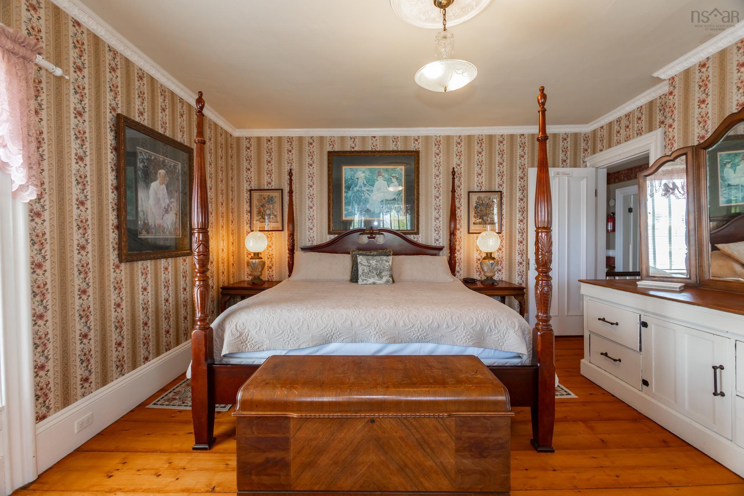 $829,000.00: 5287 Granville Road, Granville Ferry