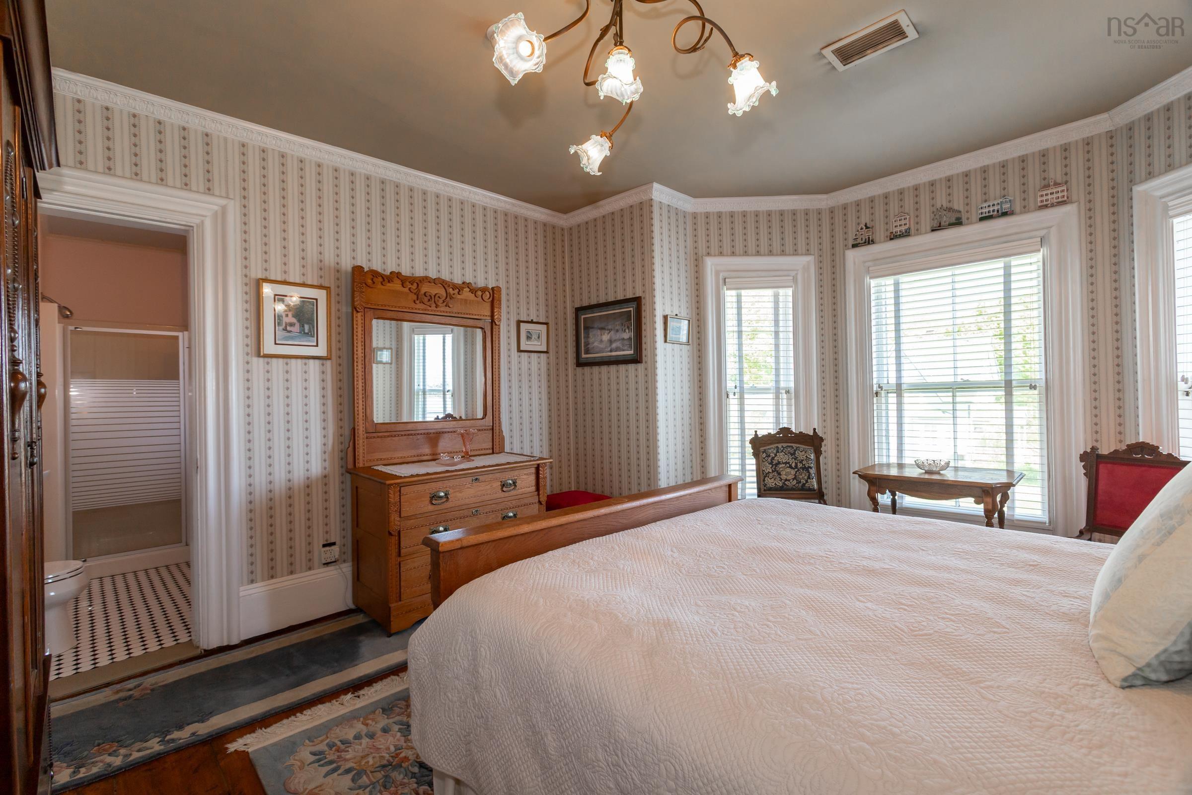 $829,000.00: 5287 Granville Road, Granville Ferry