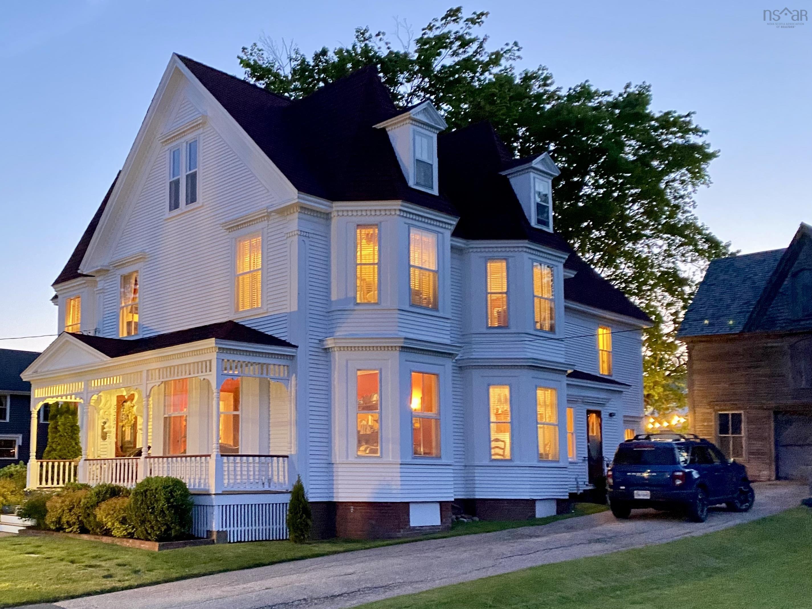 $829,000.00: 5287 Granville Road, Granville Ferry