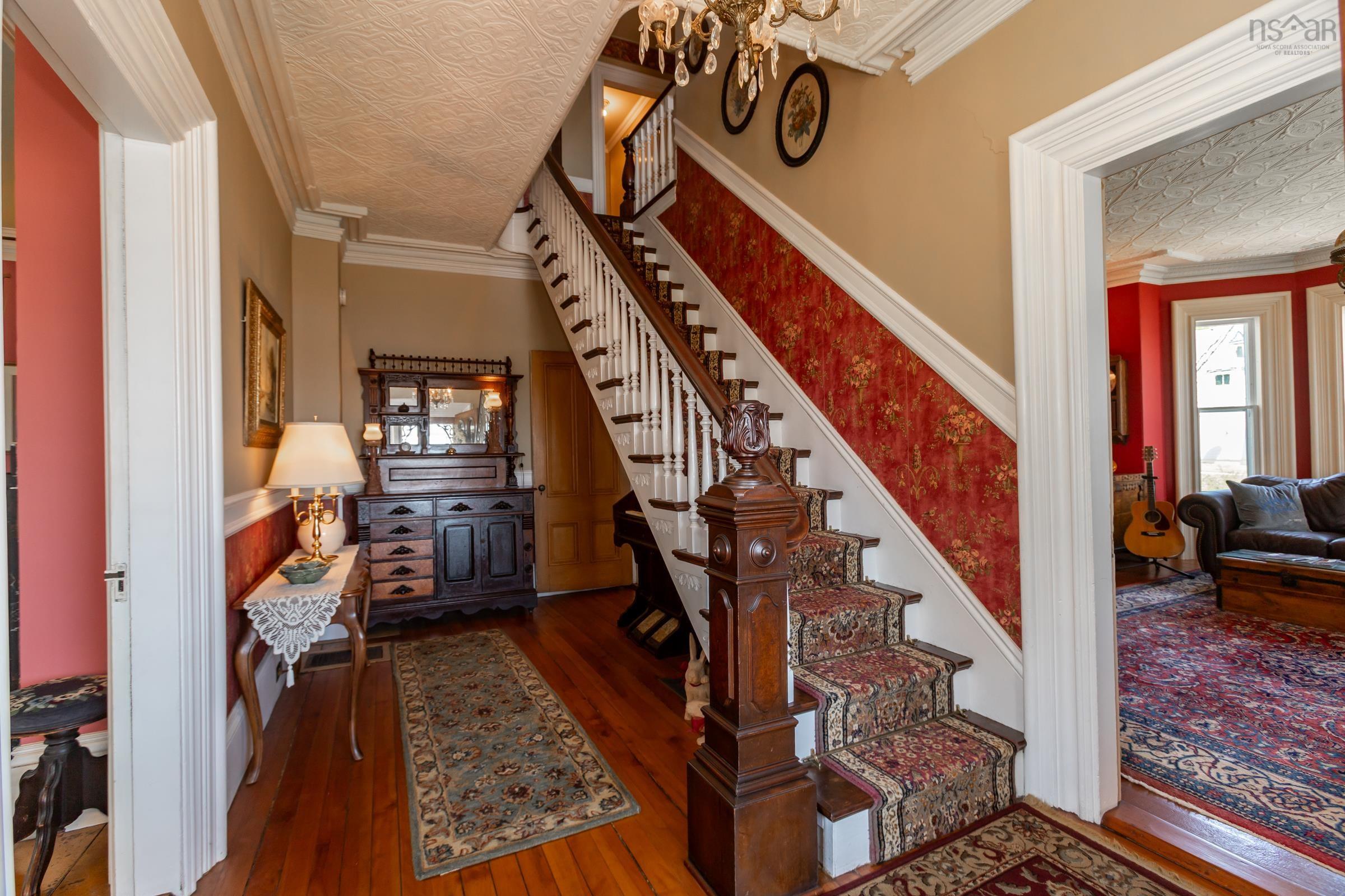 $829,000.00: 5287 Granville Road, Granville Ferry