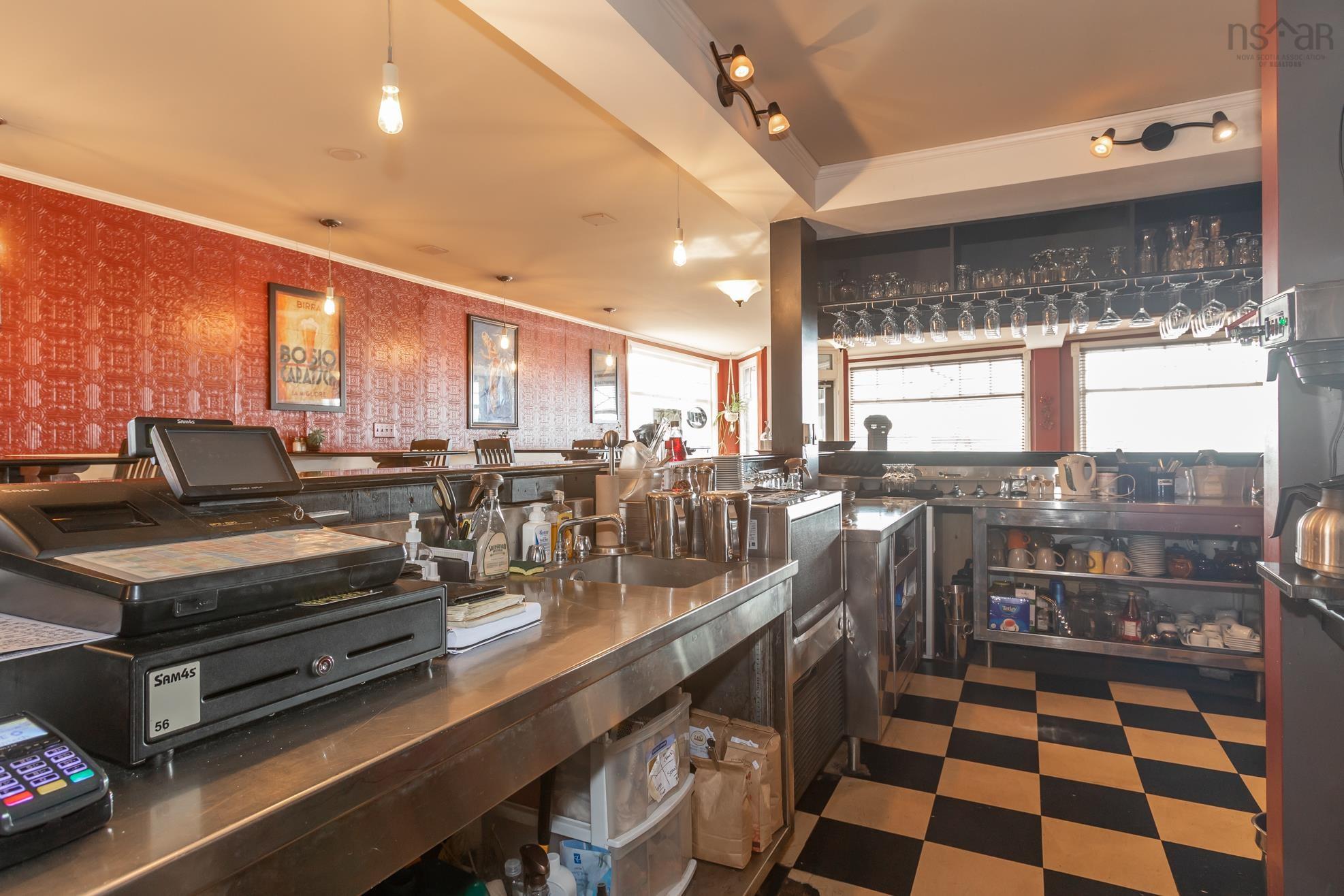 $799,000.00: 272-274 St George & 59-61 St James Street, Annapolis Royal