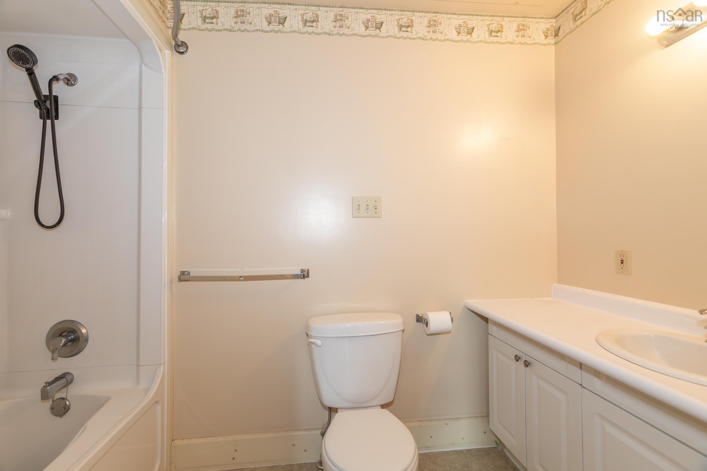 $799,000.00: 272-274 St George & 59-61 St James Street, Annapolis Royal