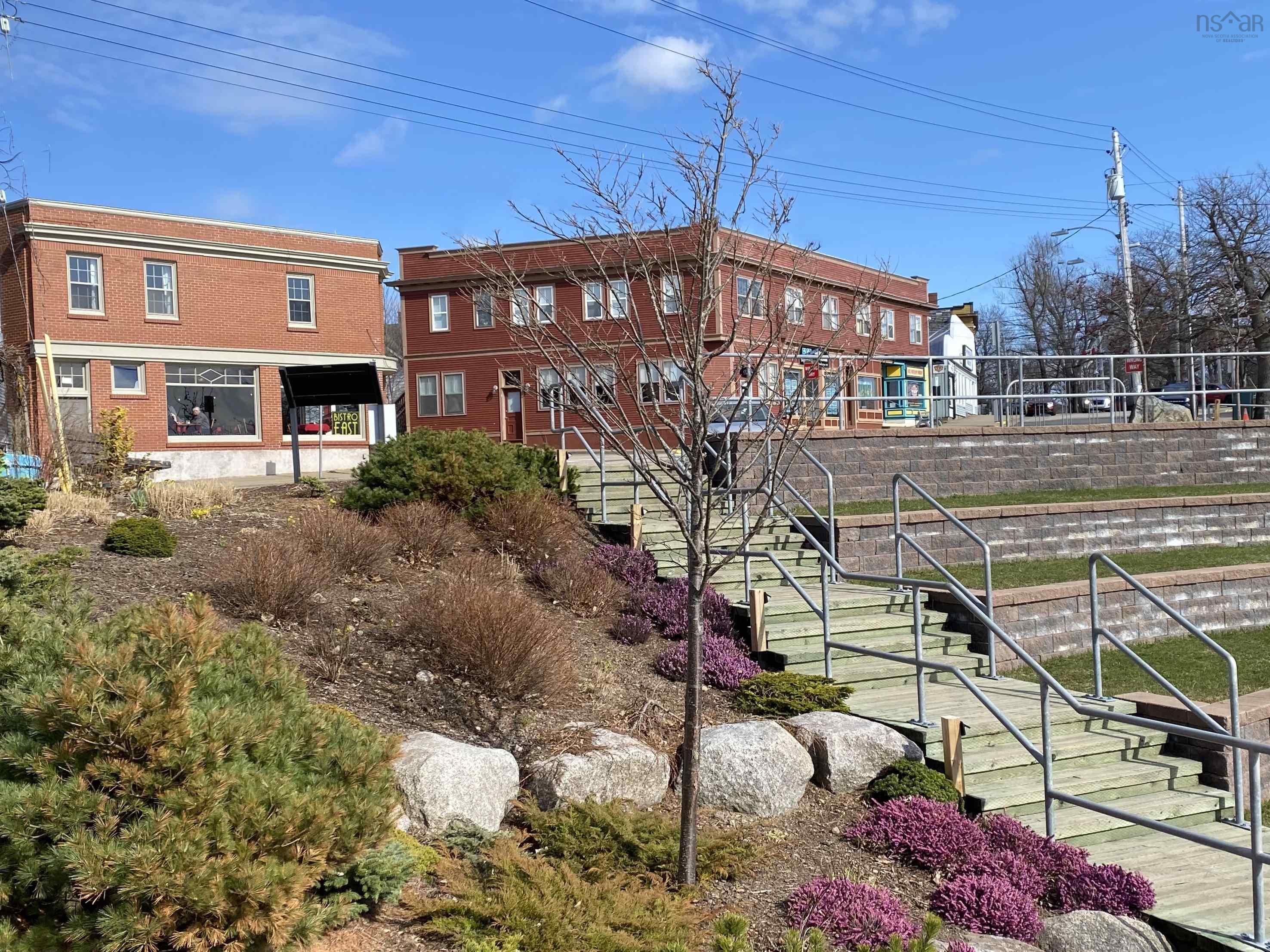 $799,000.00: 272-274 St George & 59-61 St James Street, Annapolis Royal