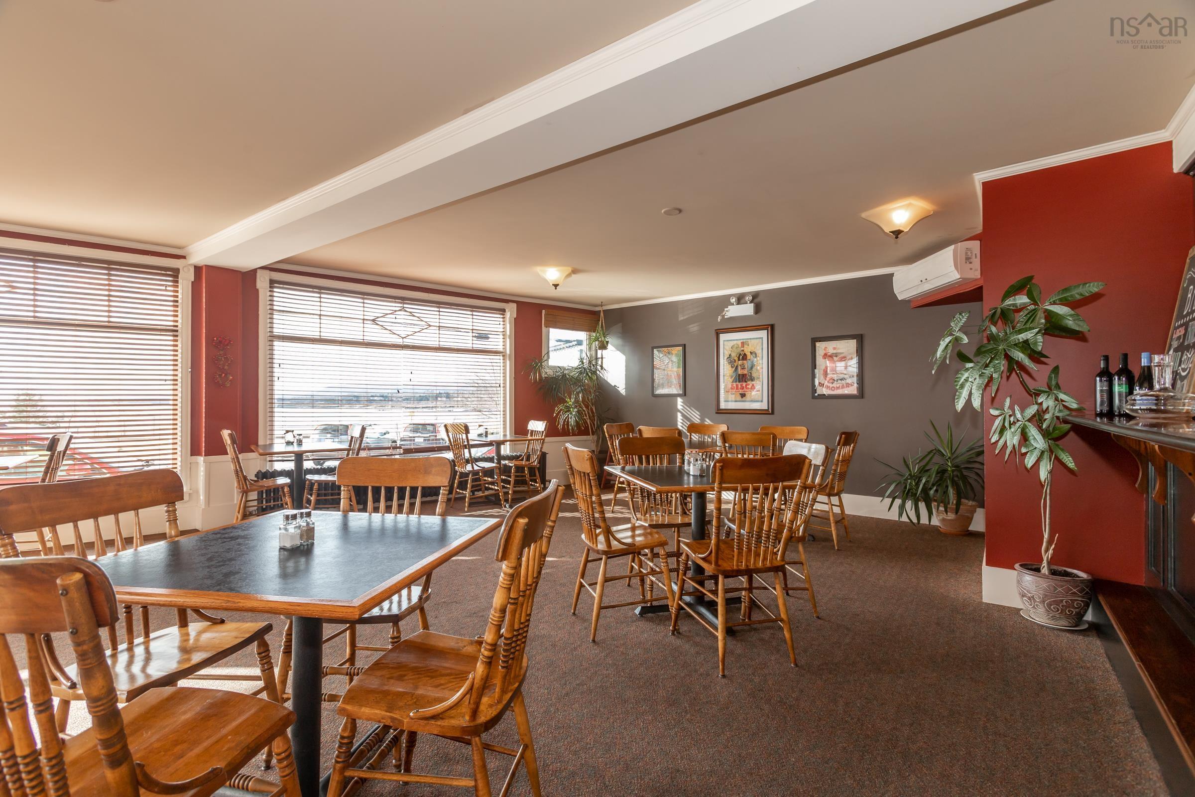 $799,000.00: 272-274 St George & 59-61 St James Street, Annapolis Royal