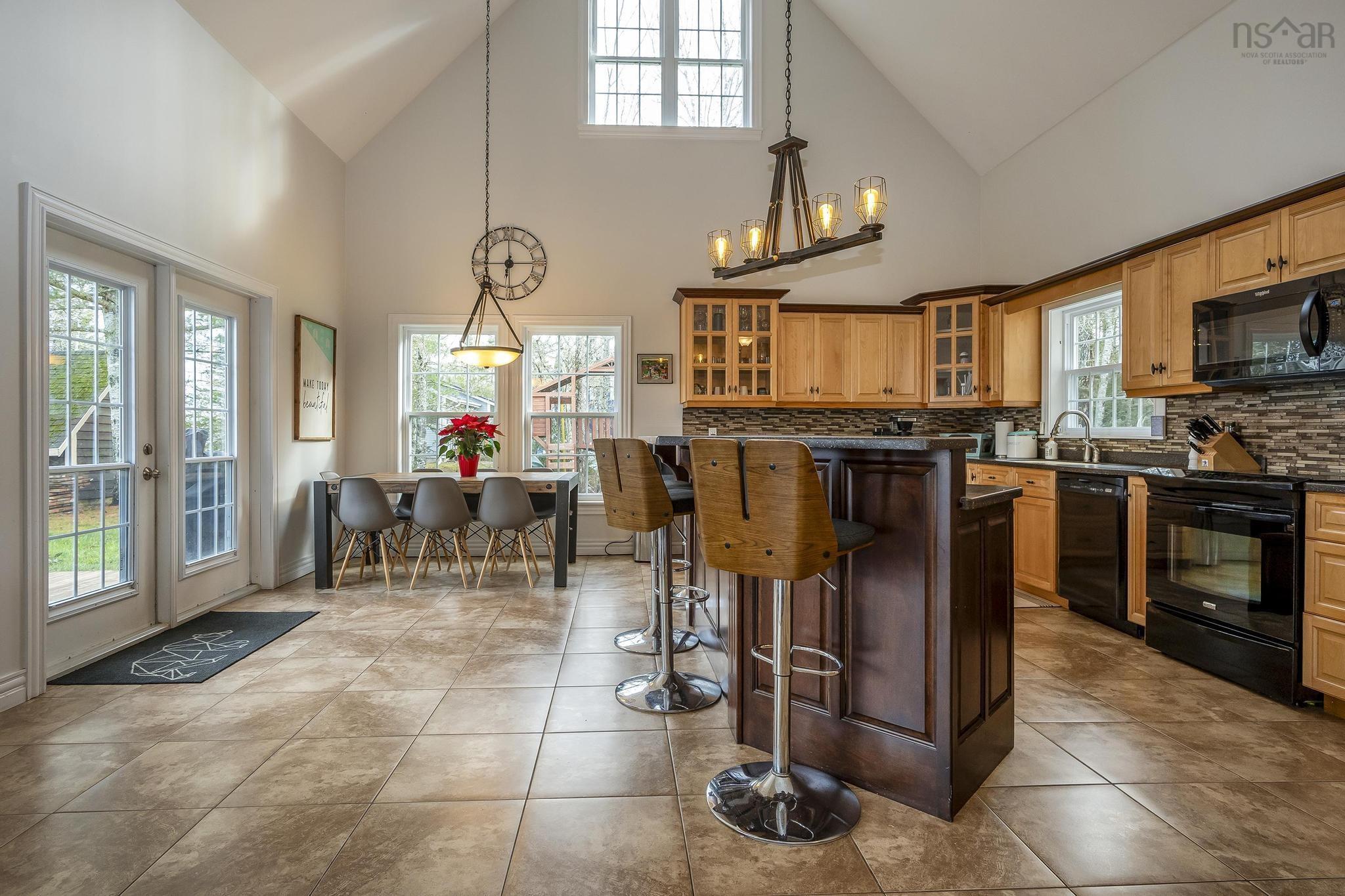 $1,199,000.00: 390 A Stewart Road, Shortts Lake