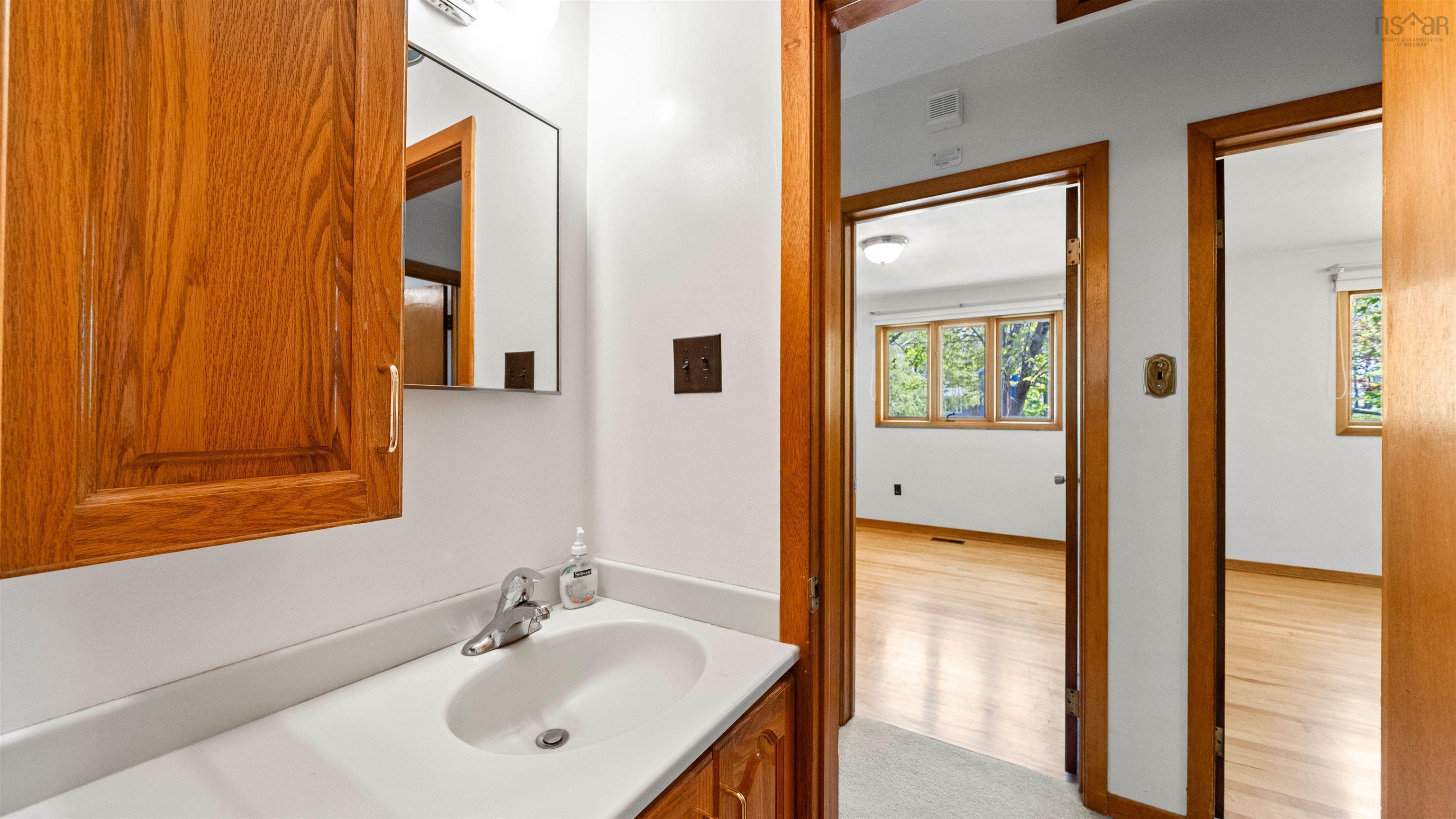 $599,900.00: 14 Nightingale Drive, Halifax