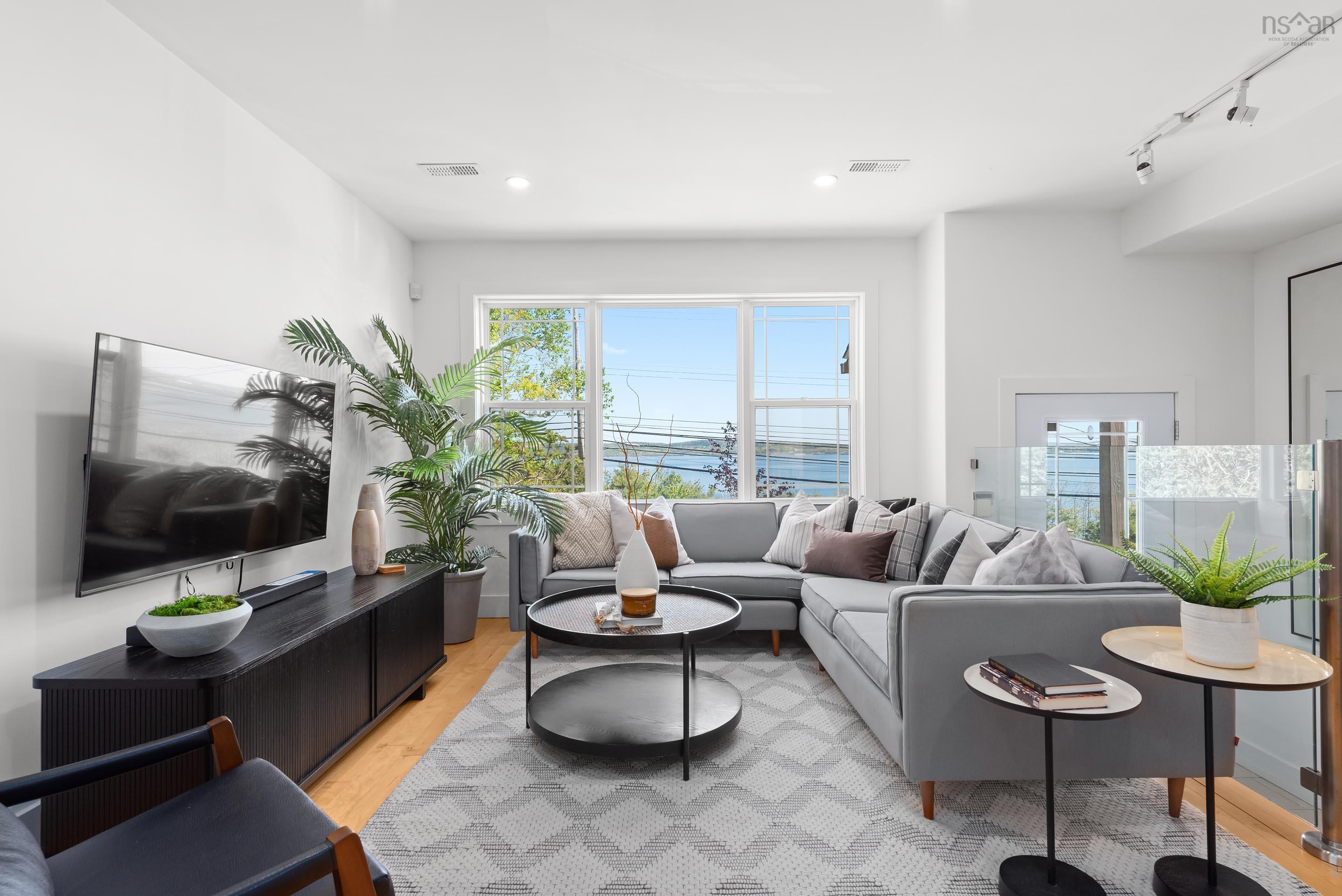 $719,900.00: 356 Bedford Highway, Halifax