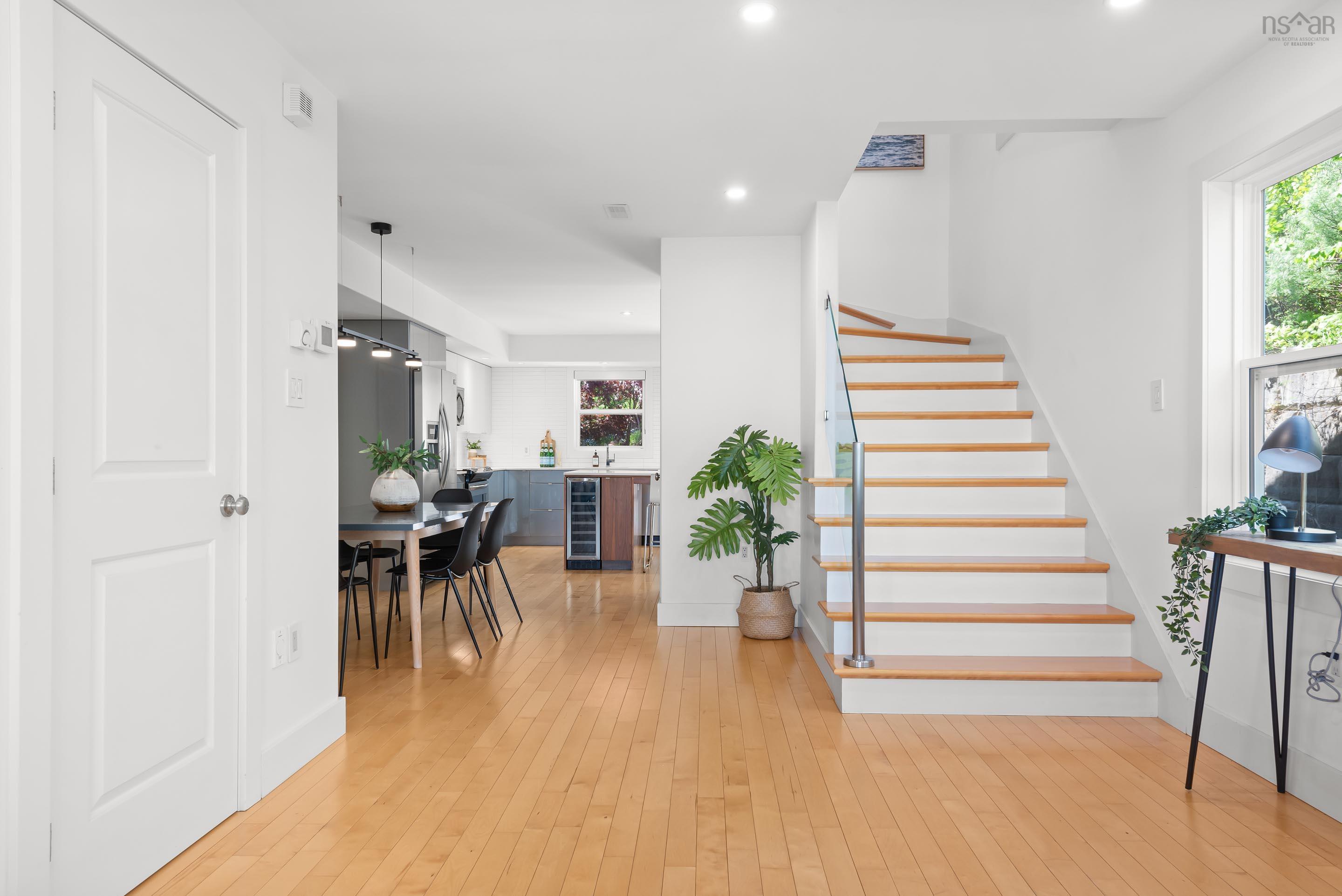 $719,900.00: 356 Bedford Highway, Halifax