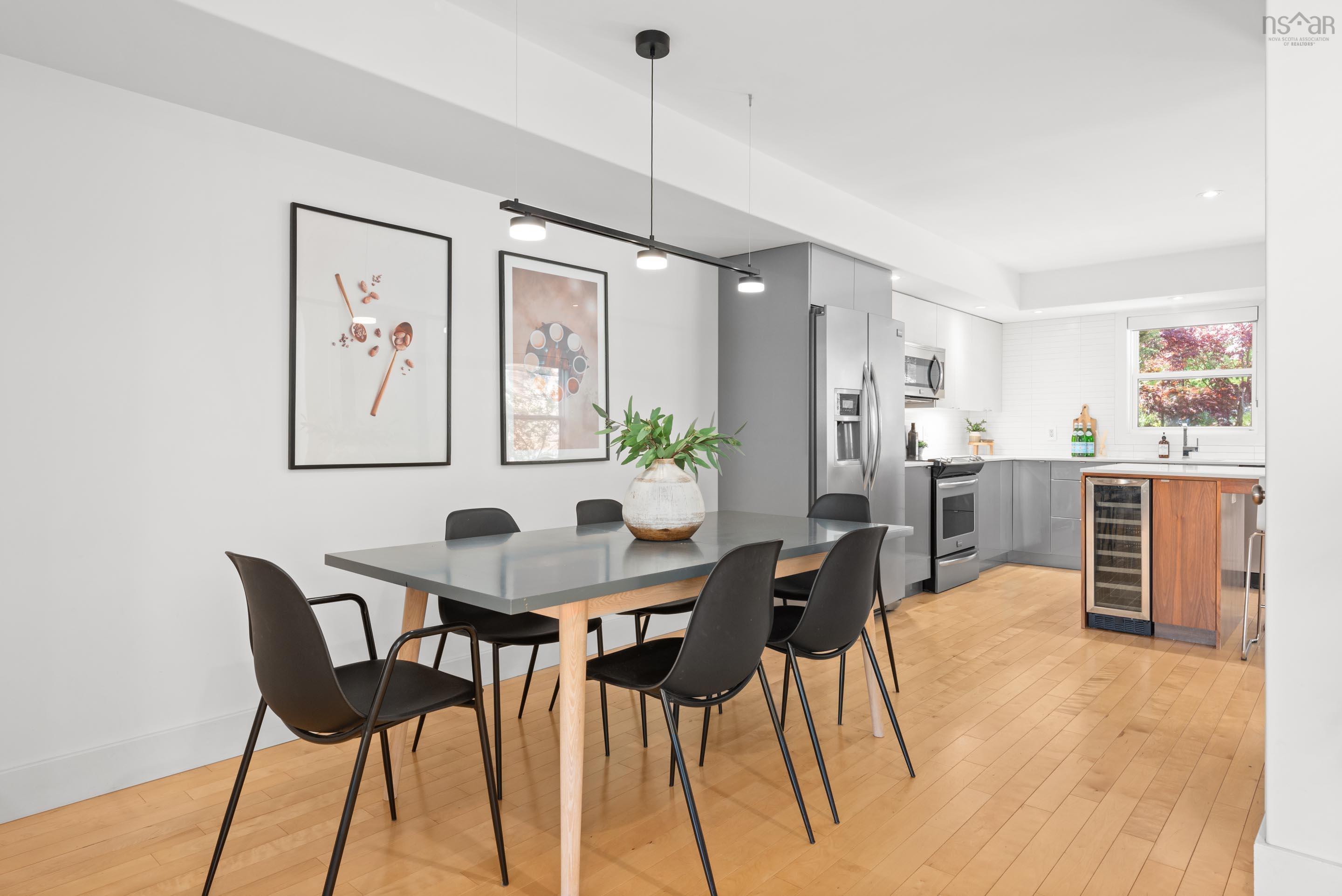 $719,900.00: 356 Bedford Highway, Halifax