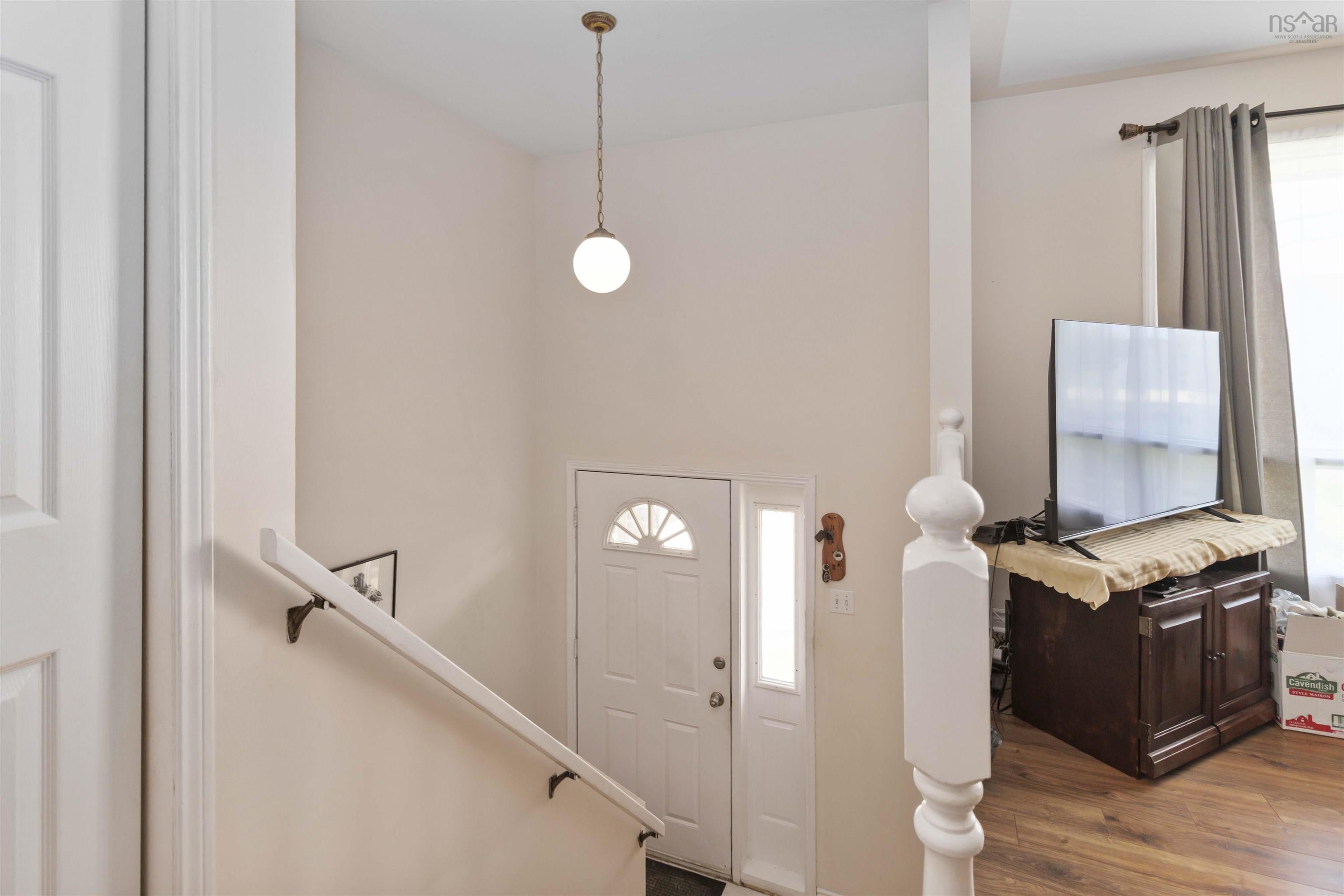 $389,900.00: 15 Contessa, Lower Sackville