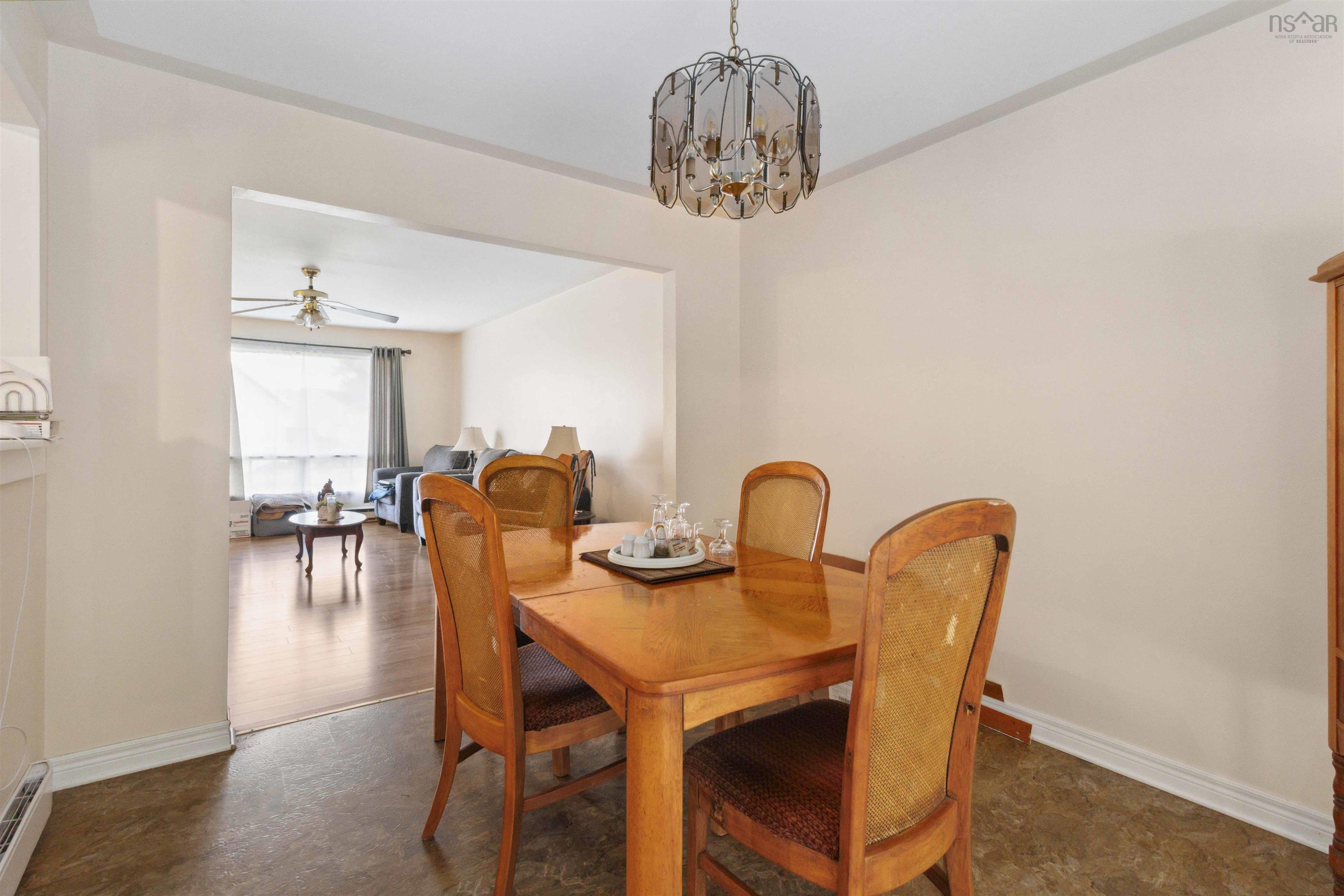 $389,900.00: 15 Contessa, Lower Sackville