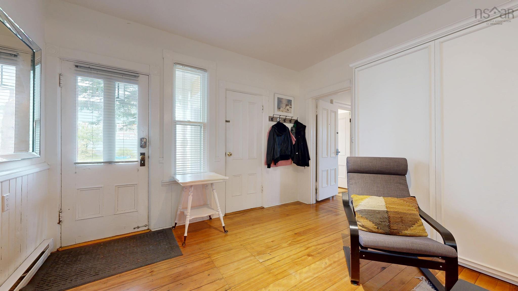 $1,200,000.00: 558 Main Street, Mahone Bay