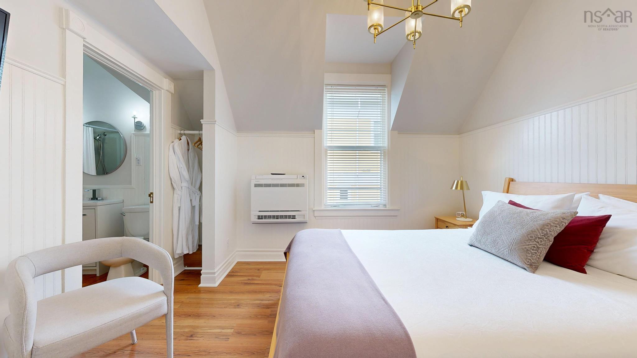 $1,200,000.00: 558 Main Street, Mahone Bay