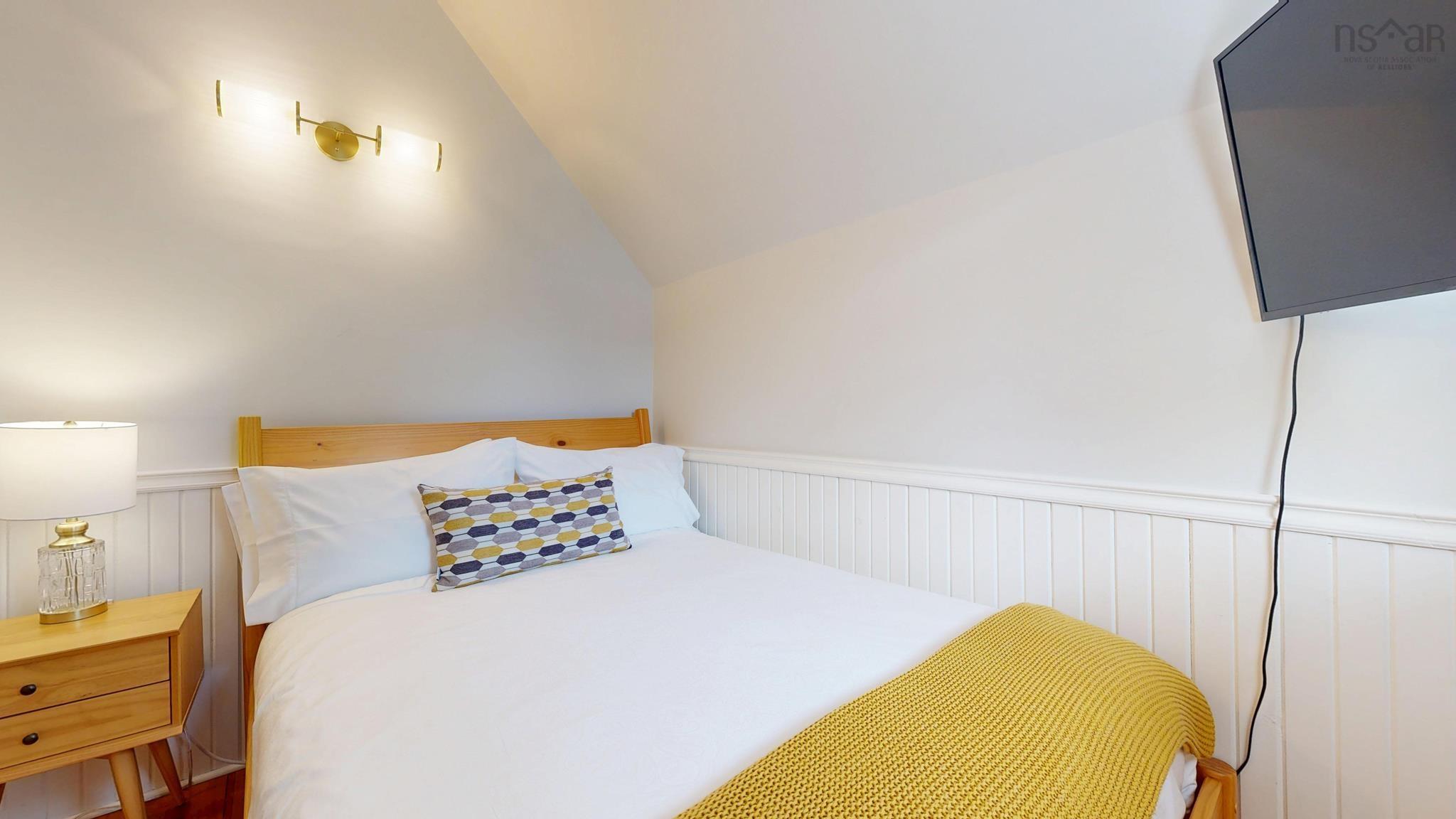 $1,200,000.00: 558 Main Street, Mahone Bay