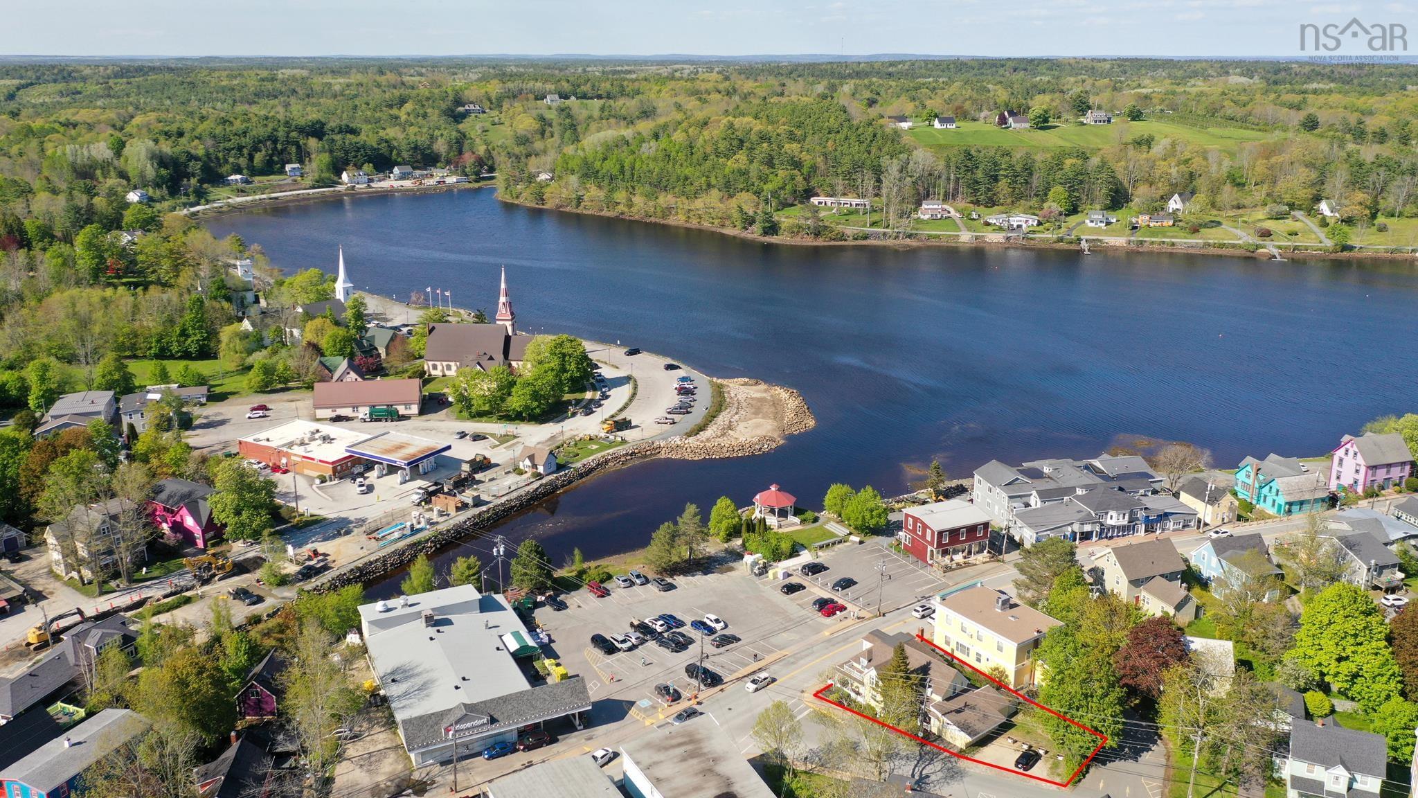 $1,200,000.00: 558 Main Street, Mahone Bay