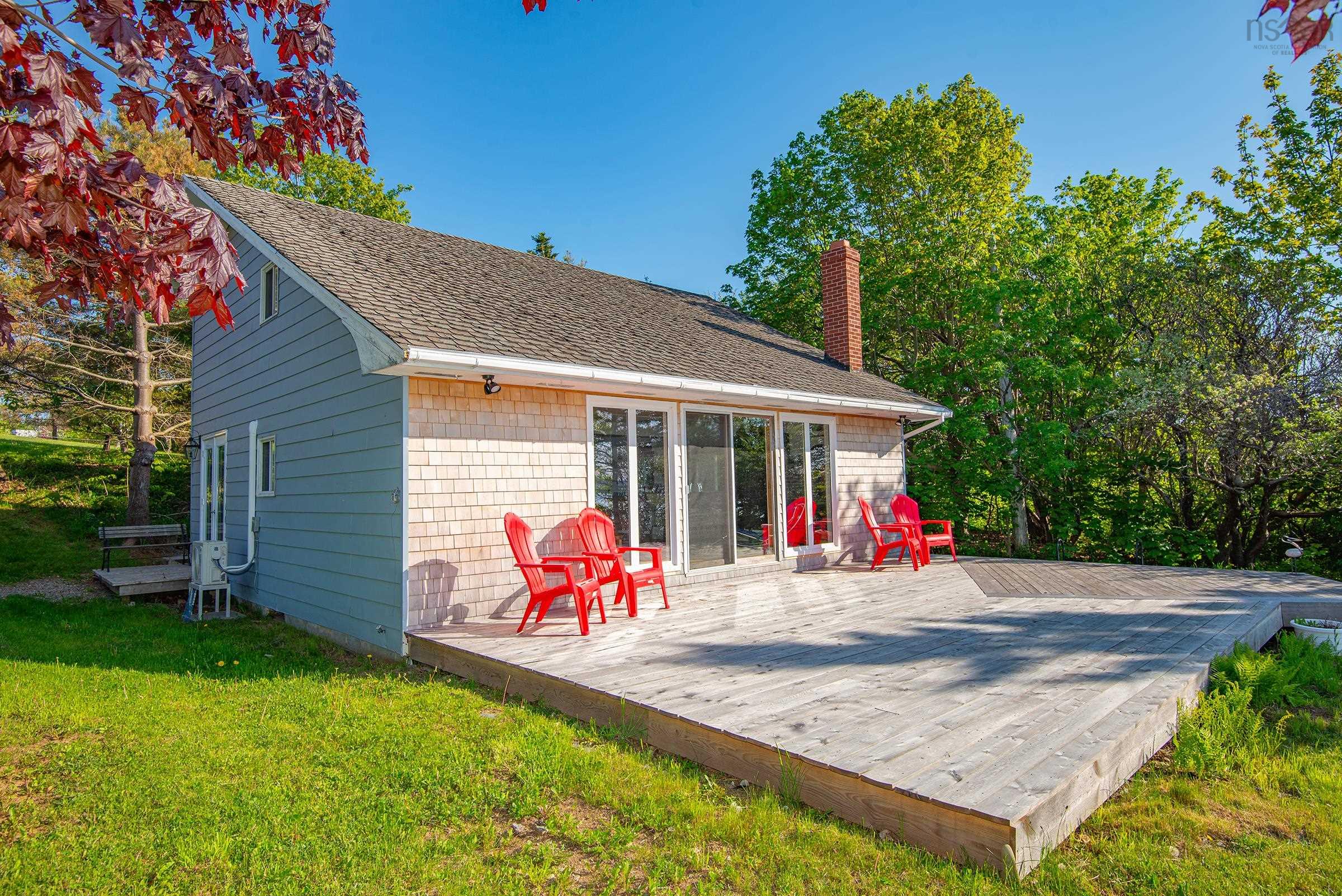 $476,900.00: 7215 Highway 101, Plympton