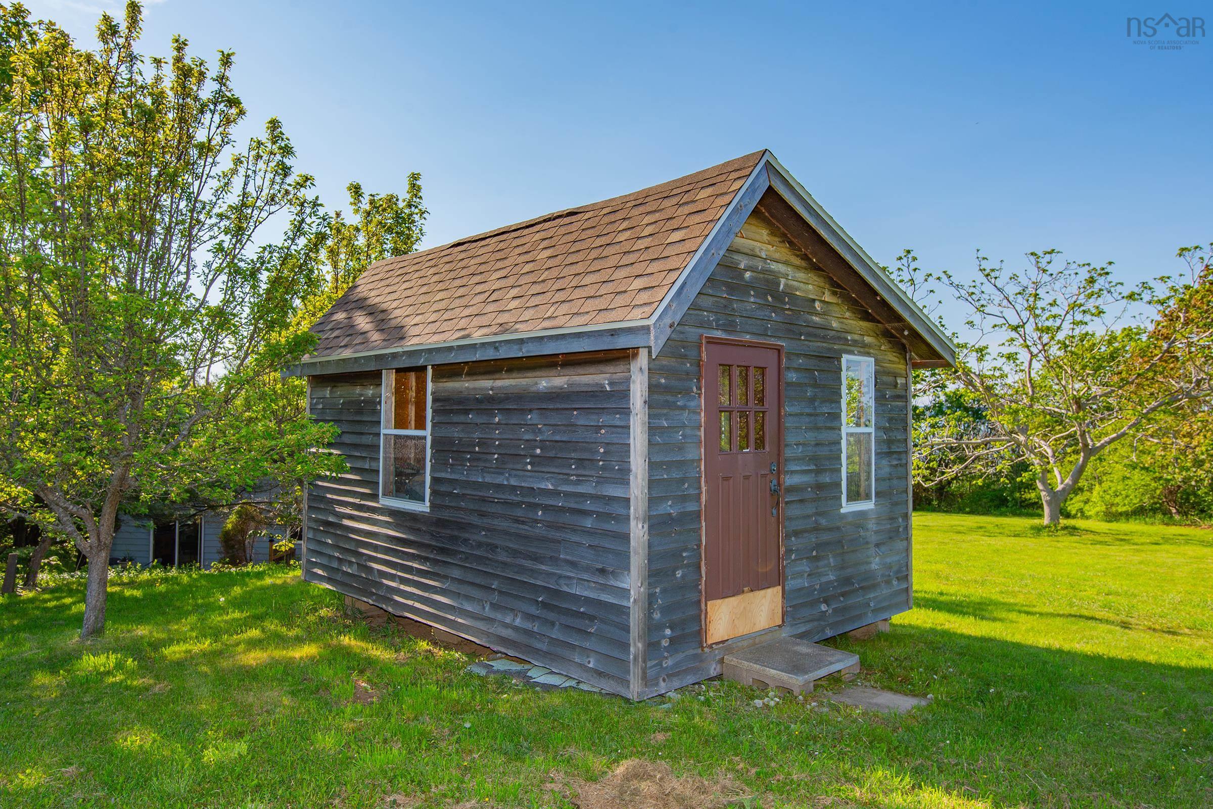 $476,900.00: 7215 Highway 101, Plympton