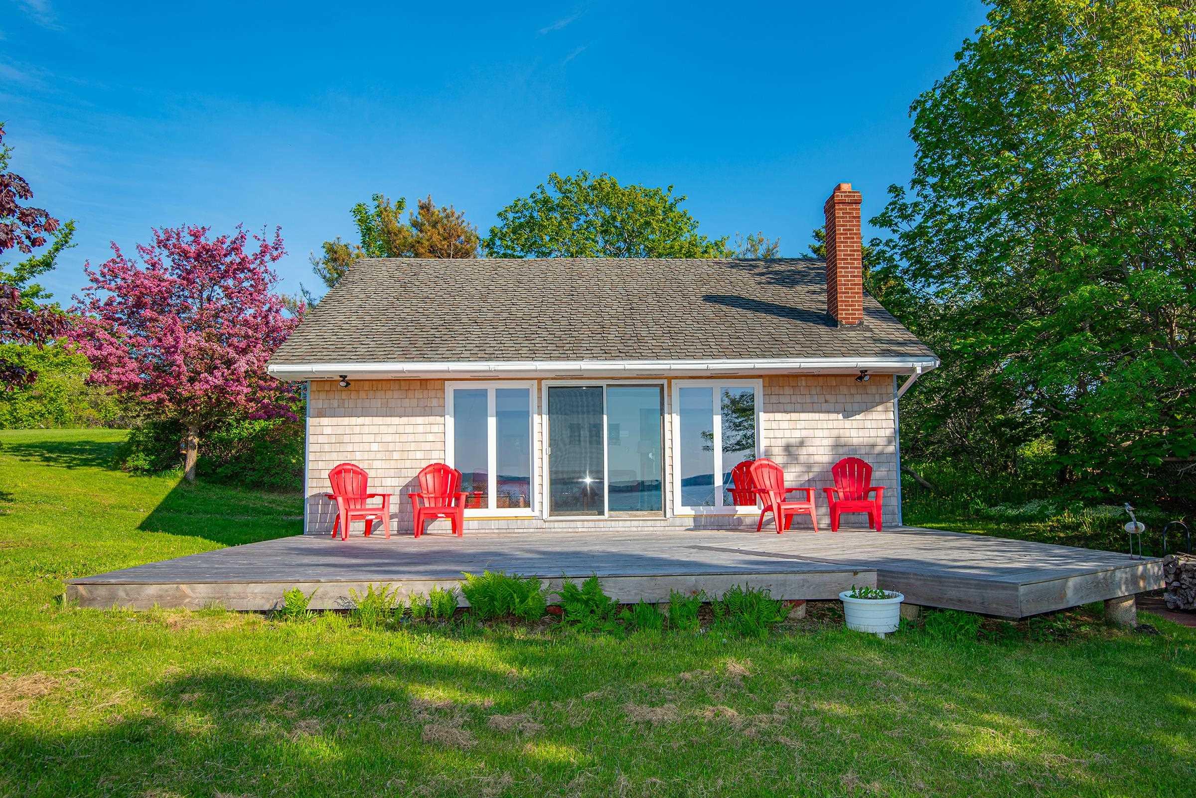 $476,900.00: 7215 Highway 101, Plympton