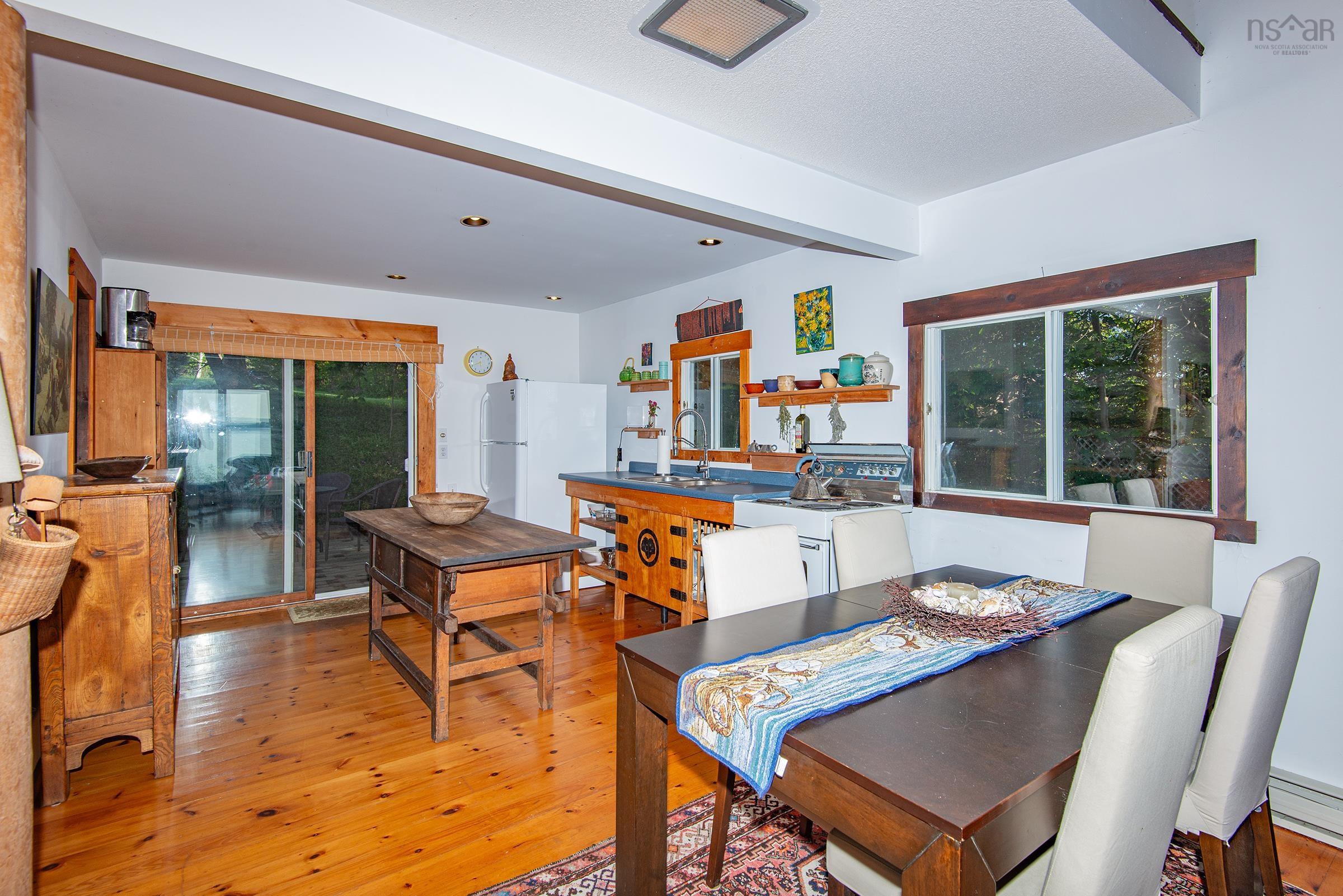 $476,900.00: 7215 Highway 101, Plympton