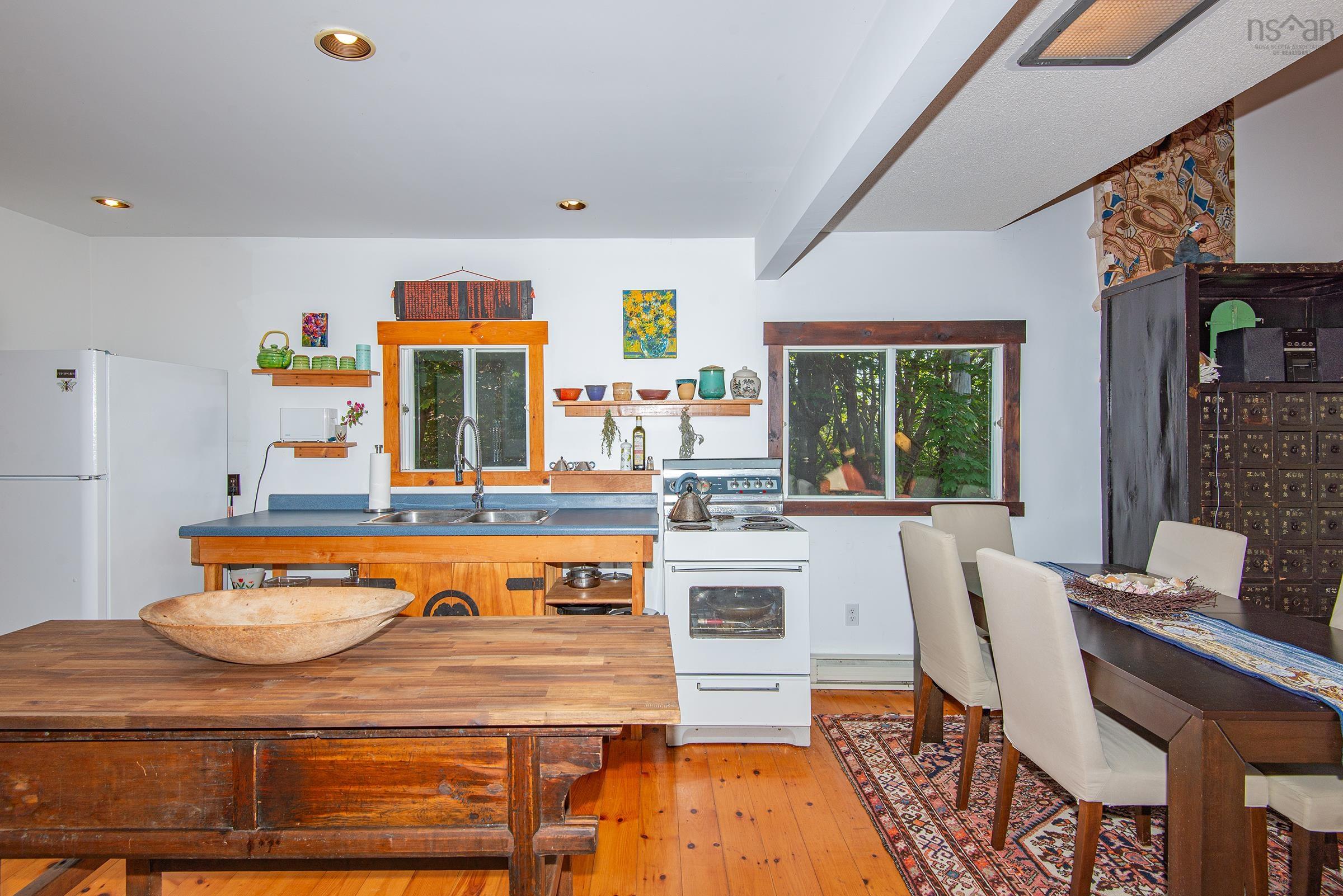 $476,900.00: 7215 Highway 101, Plympton