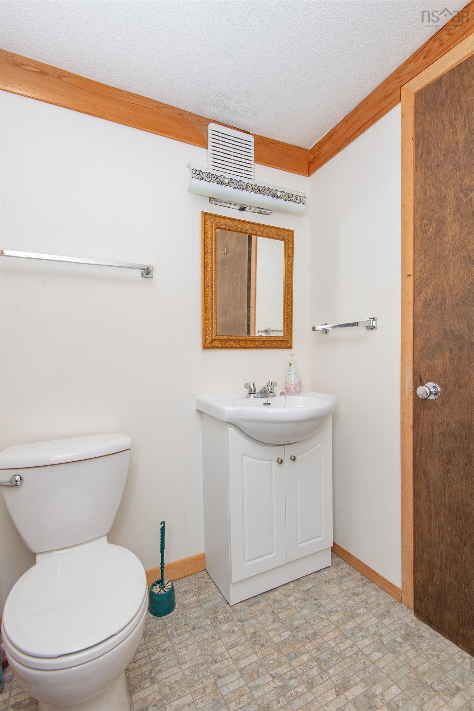 $476,900.00: 7215 Highway 101, Plympton