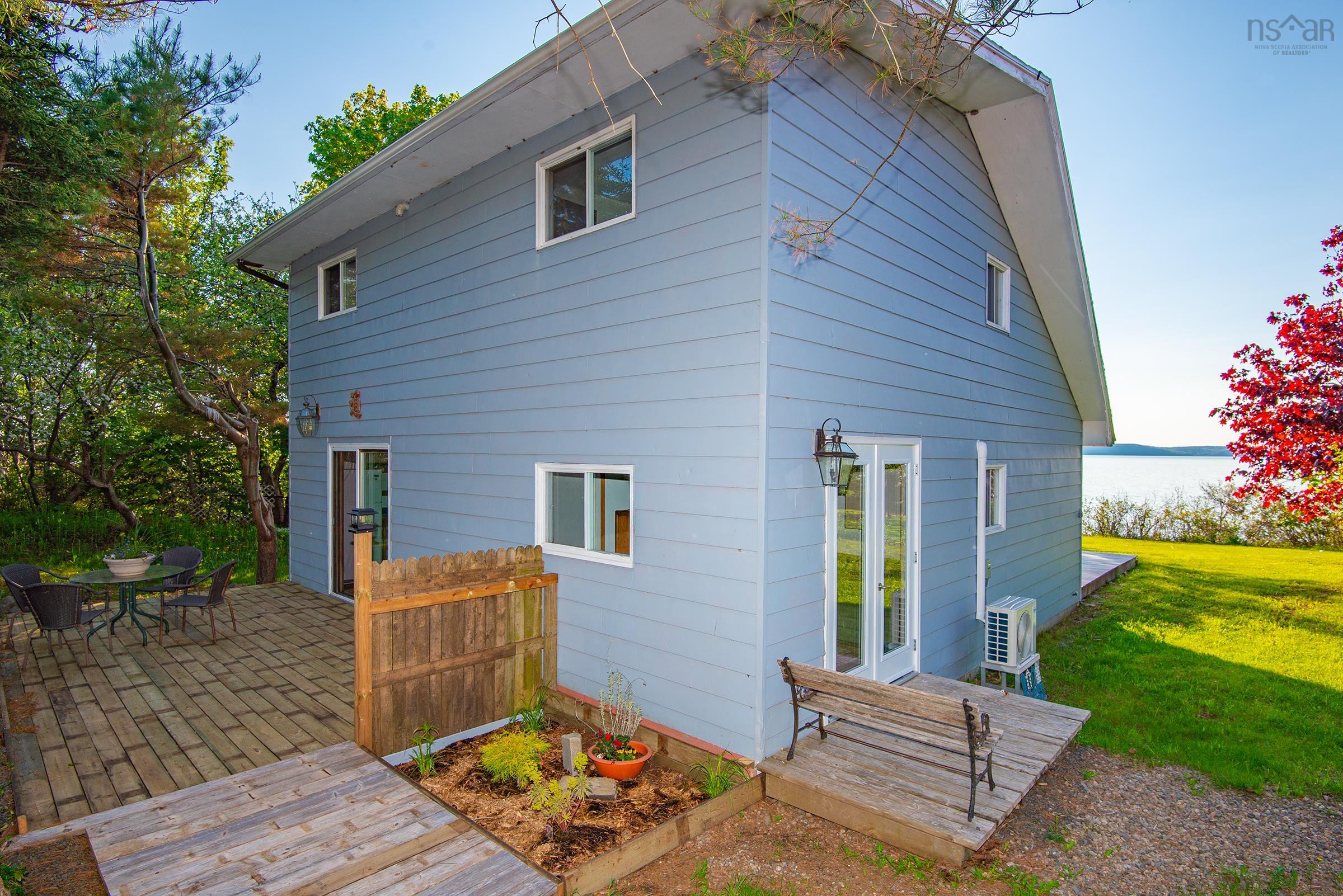 $476,900.00: 7215 Highway 101, Plympton